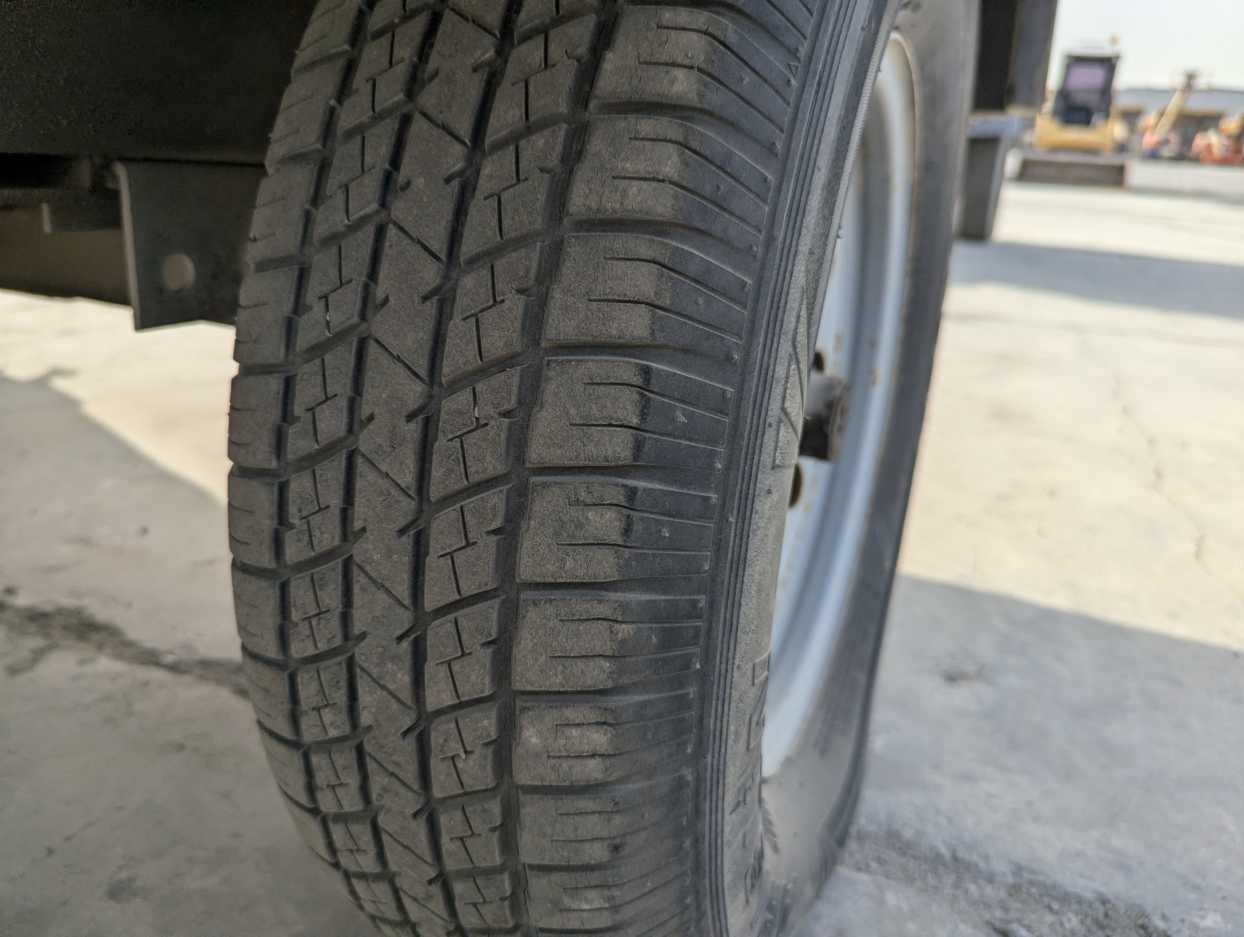 ACA-010-أطلس-كوبكو-XAS-185-T4F-كومبريسرات-هواء-فحص-الهيكل-حالة-الإطار-الأيسر-/-محور-العجلة-1
