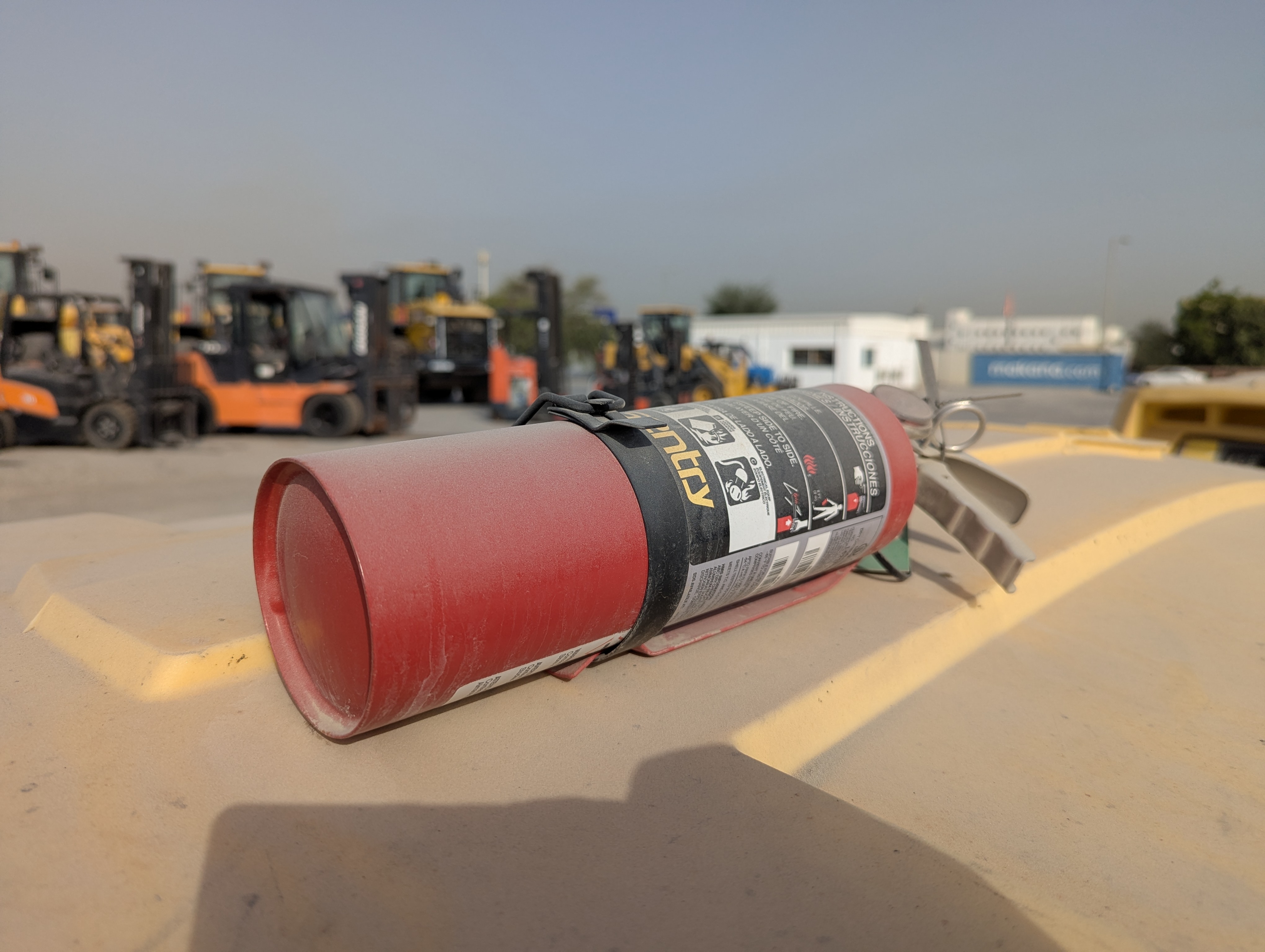 ACA-010-أطلس-كوبكو-XAS-185-T4F-كومبريسرات-هواء-فحص-الأمان-طفاية-الحريق-1