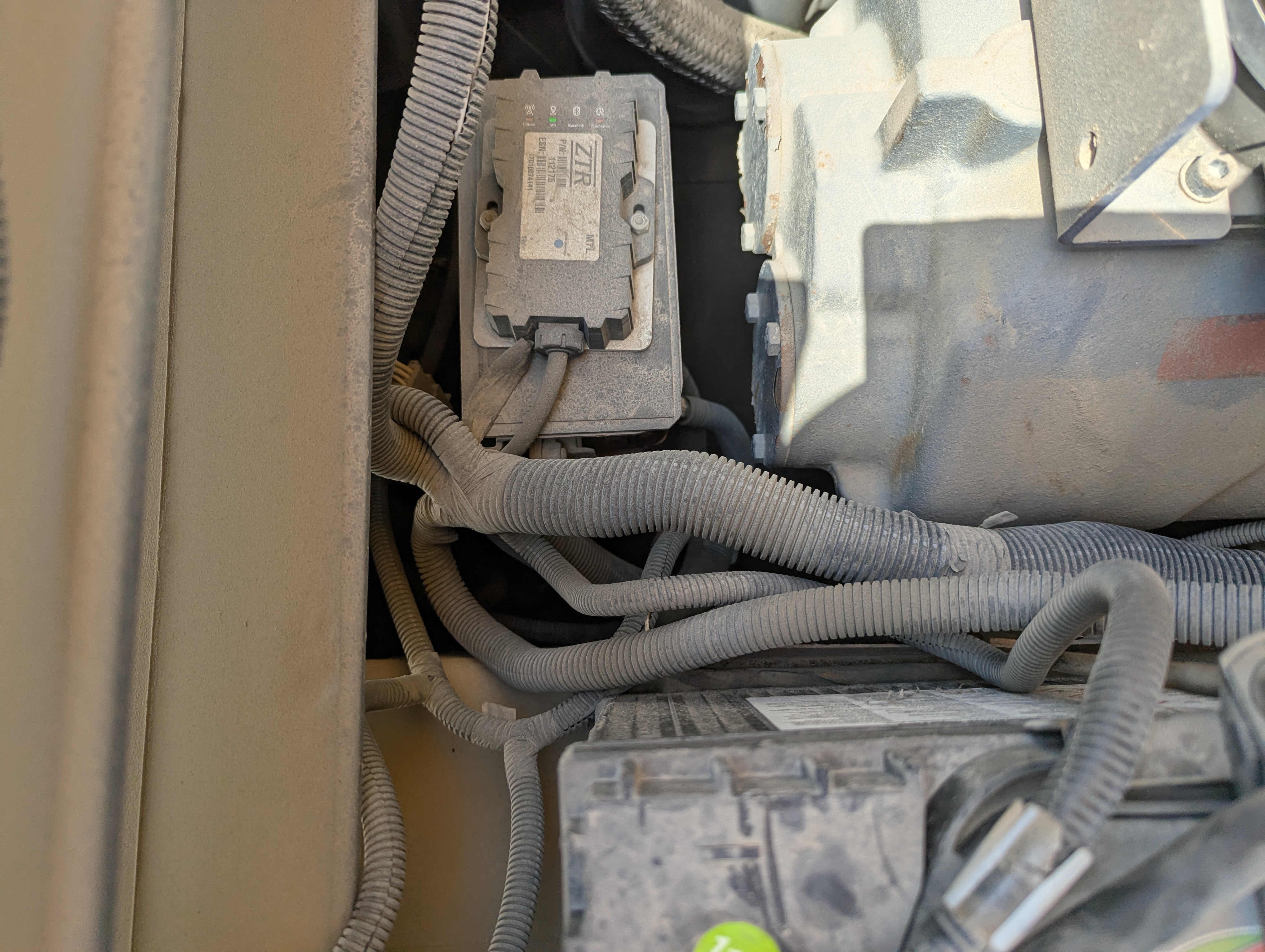 ACA-011-Atlas-Copco-XAS-185-T4F-Air-compressors-inspection-Electronics-Main-harness-1