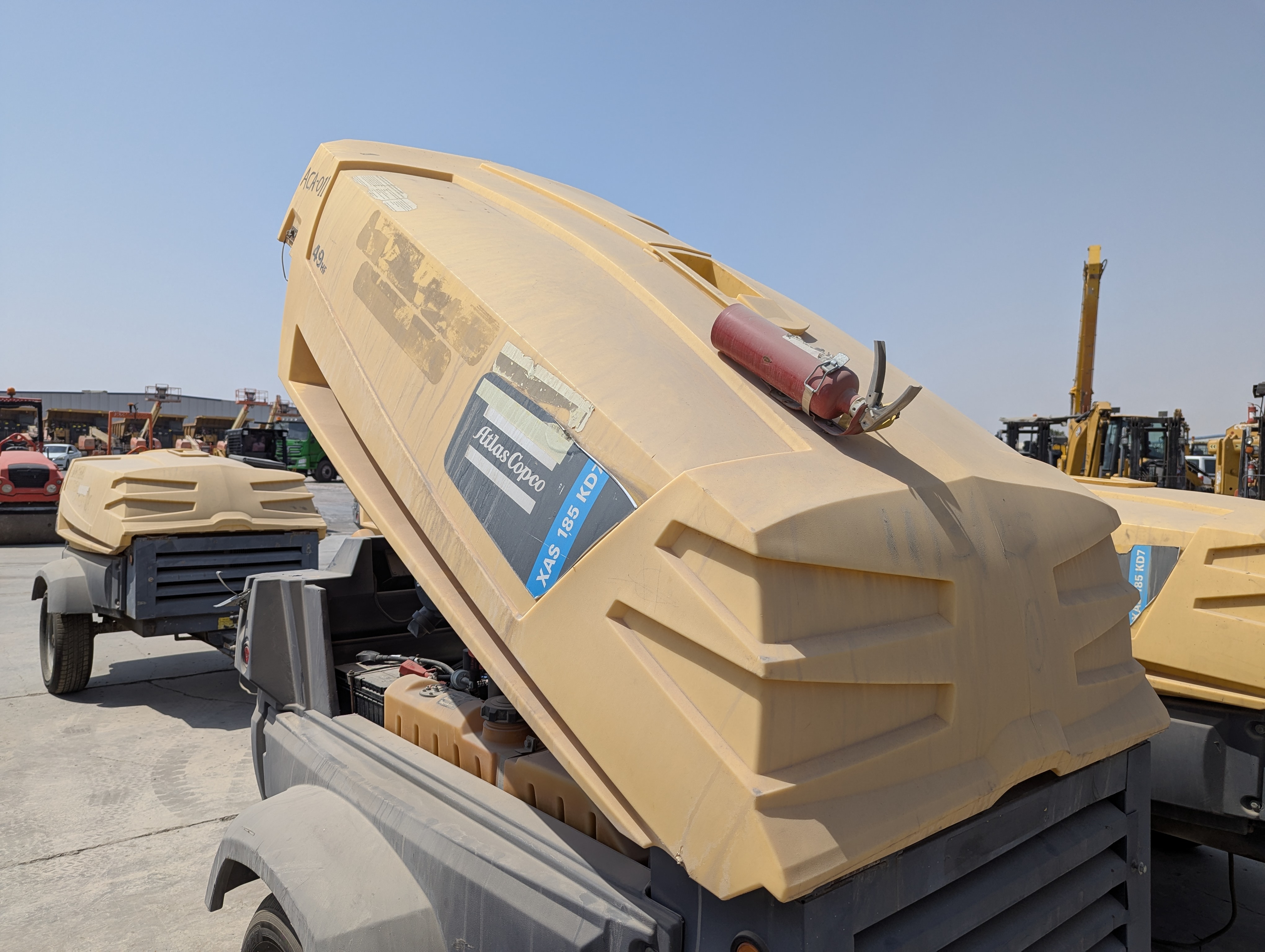 ACA-011-Atlas-Copco-XAS-185-T4F-Air-compressors-inspection-Structure-Canopy-1