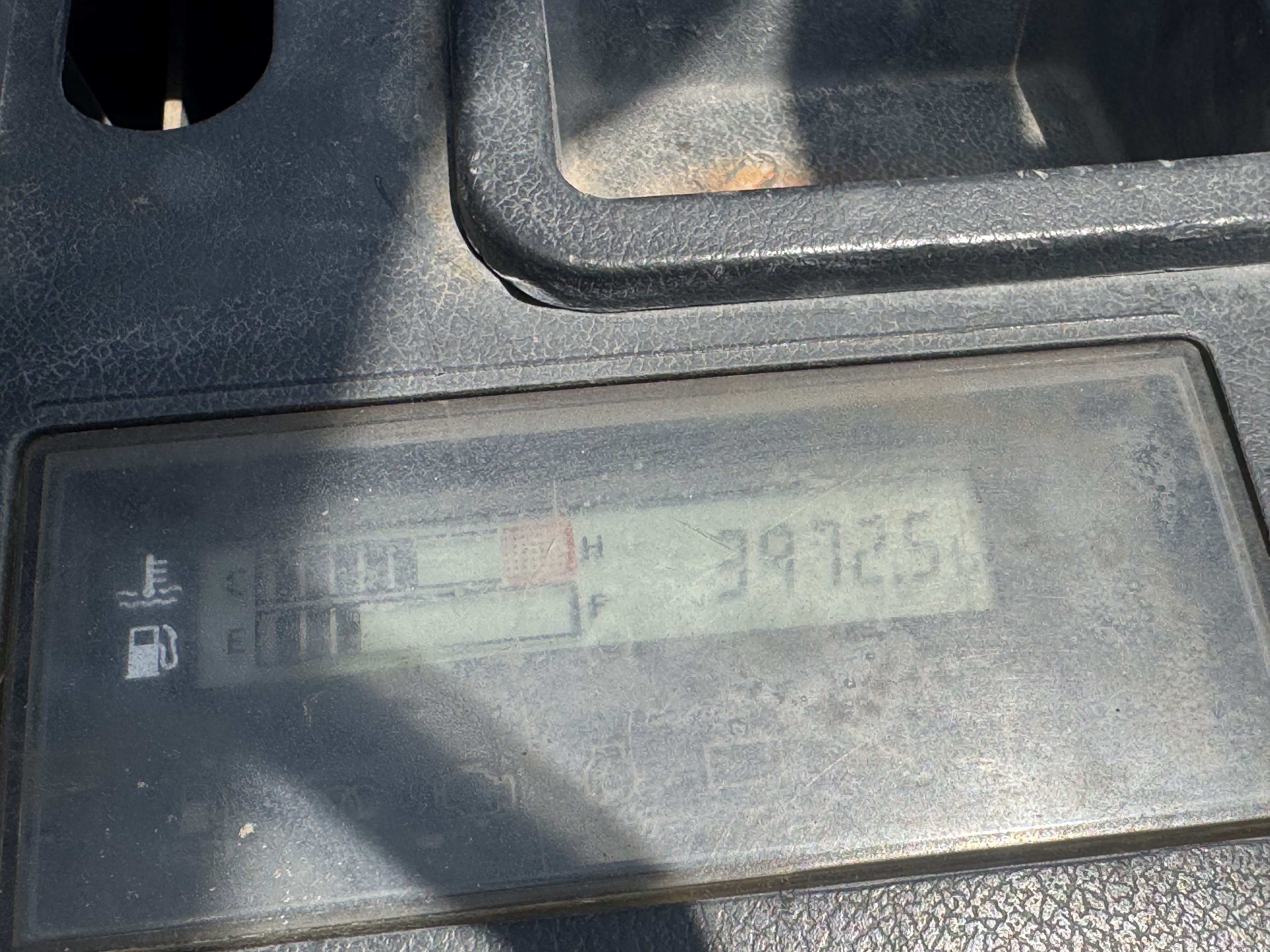 FLM-011-Toyota-8FDU30-Forklifts-inspection-Cabin-Instrument-cluster-1