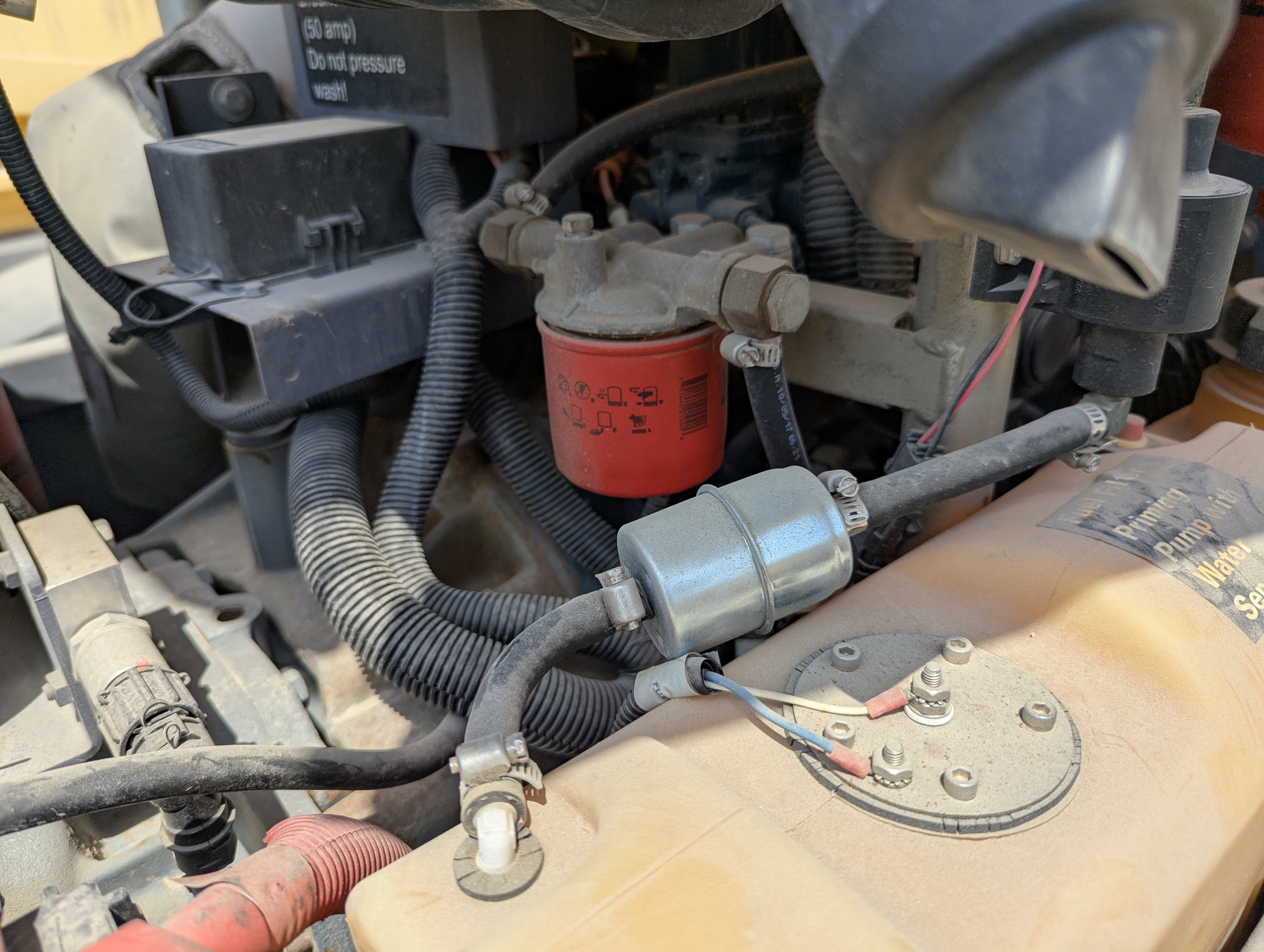 ACA-011-Atlas-Copco-XAS-185-T4F-Air-compressors-inspection-Engine-Fuel-leaks-1