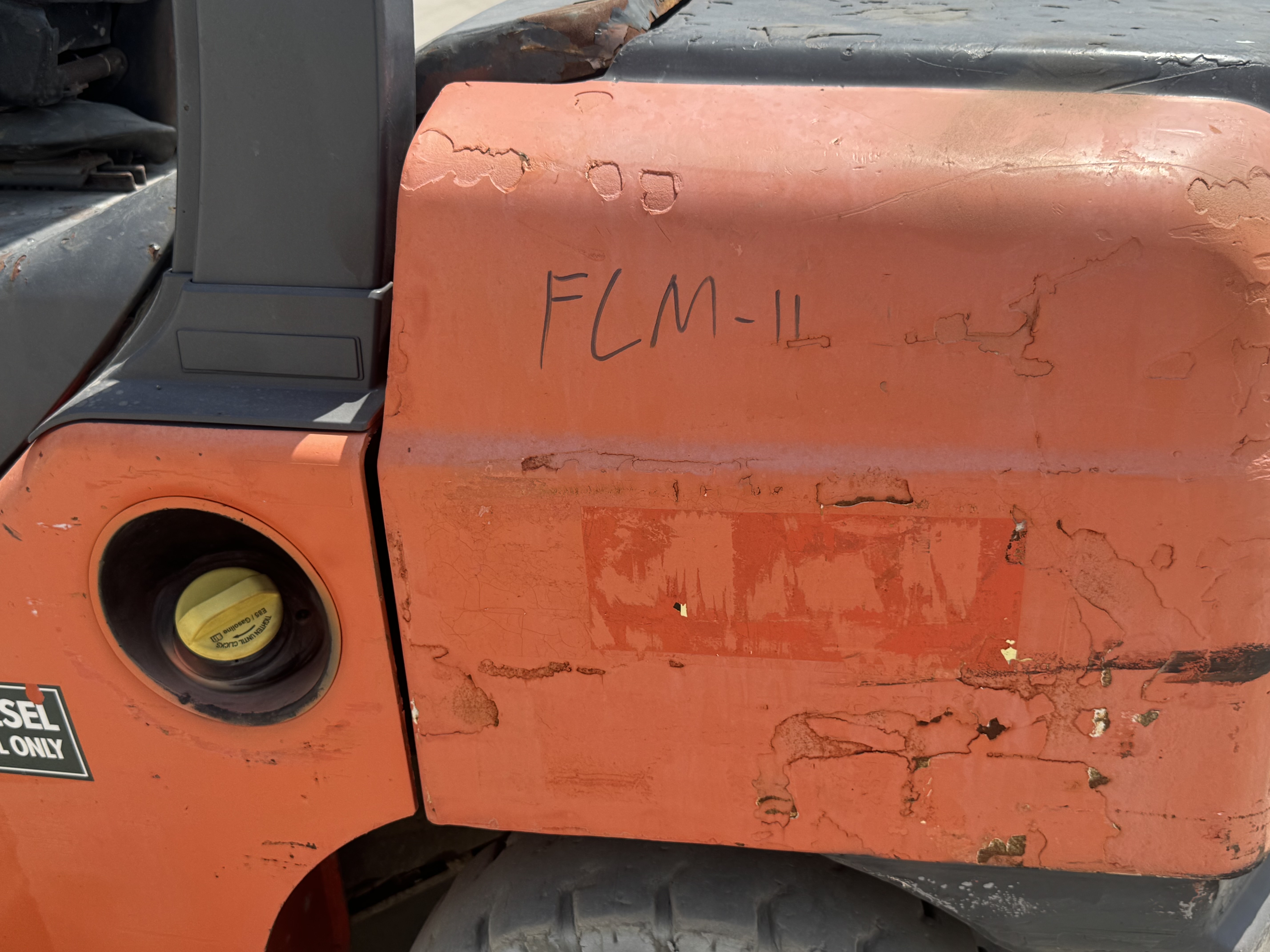 FLM-011-Toyota-8FDU30-Forklifts-inspection-Structure-Paint-1