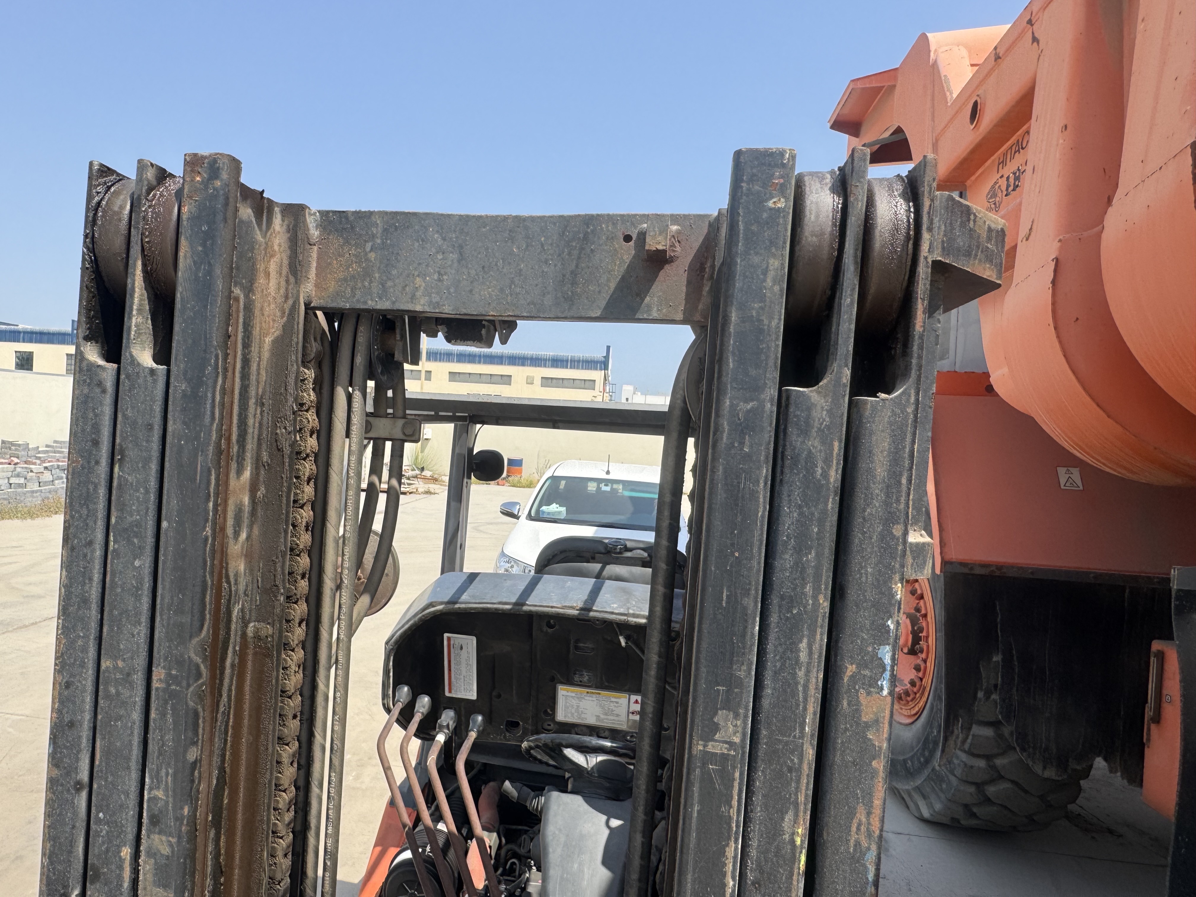FLM-011-Toyota-8FDU30-Forklifts-inspection-Chassis-Mast-1