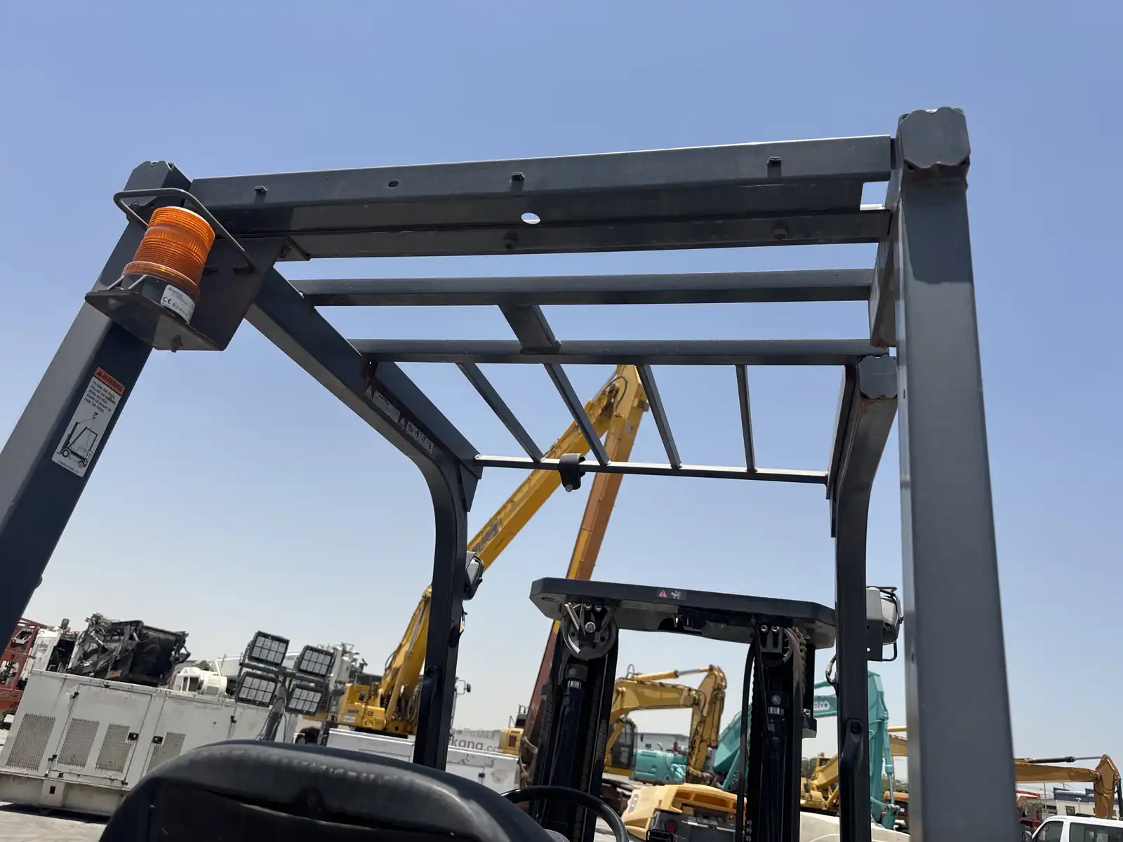 FLM-002-Toyota-8FBCU25-Forklifts-inspection-Safety-Rollover-protective-structure-(ROPS-/-FOPS)-1