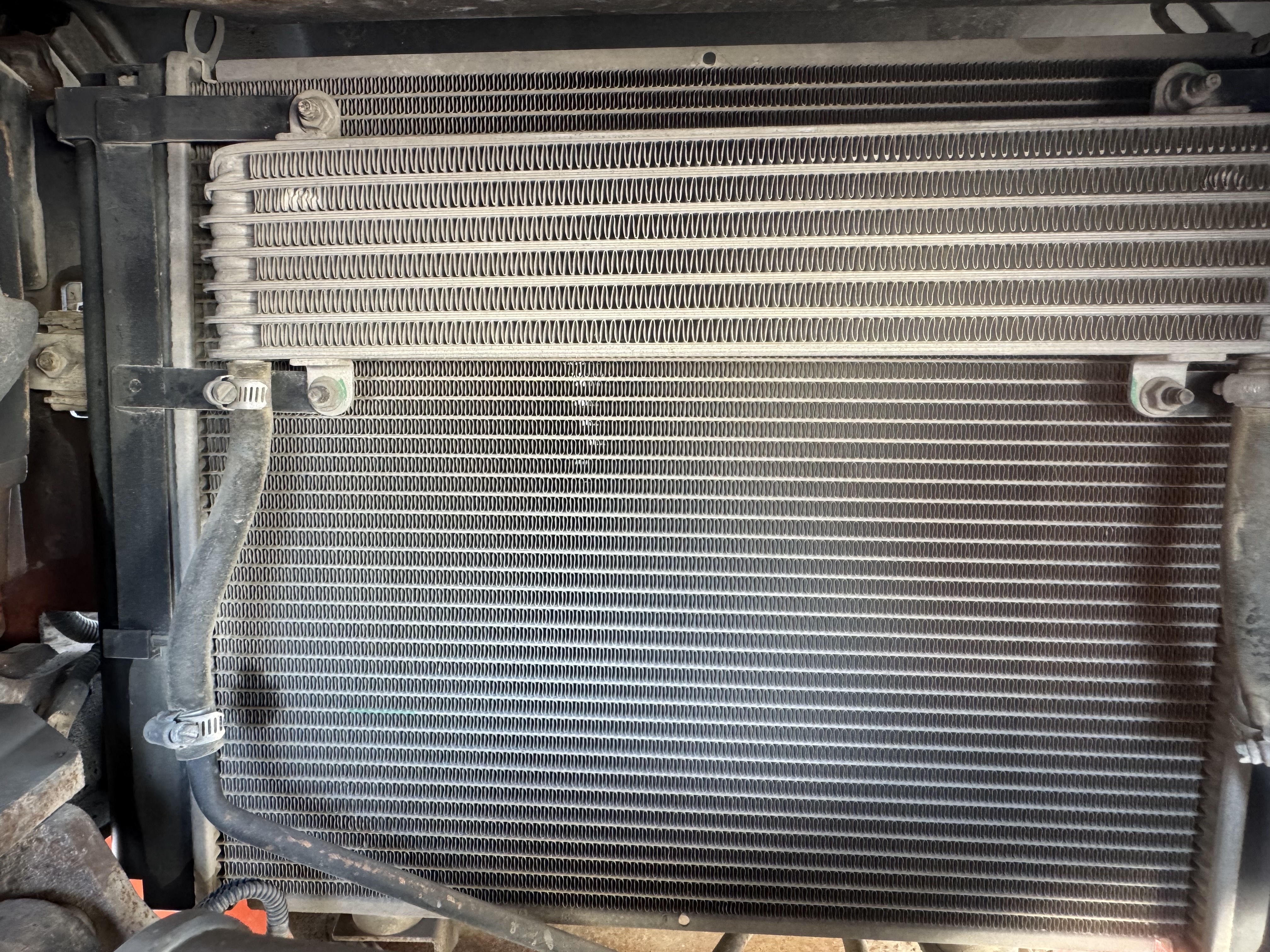 FLM-011-Toyota-8FDU30-Forklifts-inspection-Engine-Radiator,-oil-cooler-and-air-cooler-1