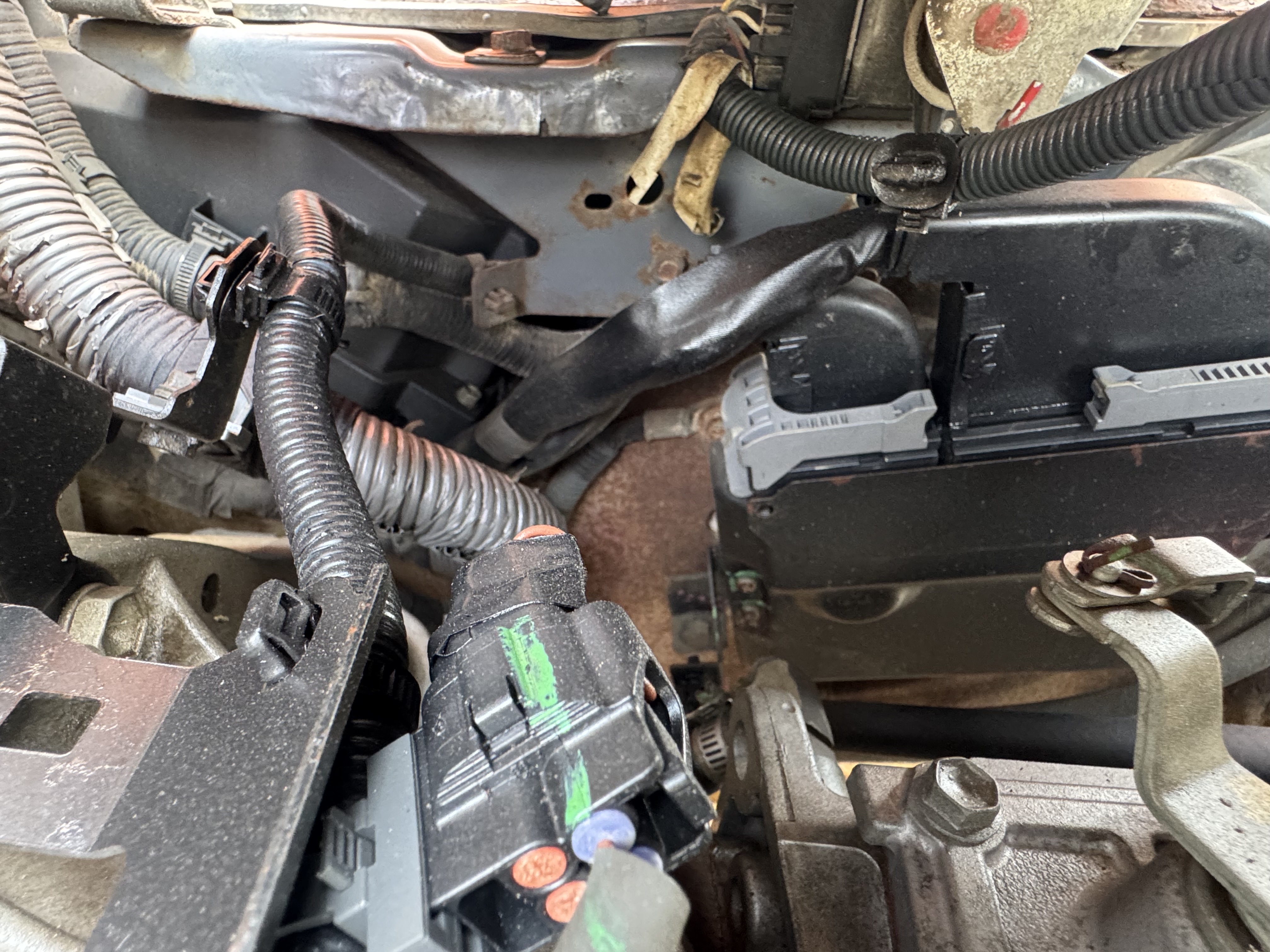 FLM-011-Toyota-8FDU30-Forklifts-inspection-Engine-Engine-control-module-1