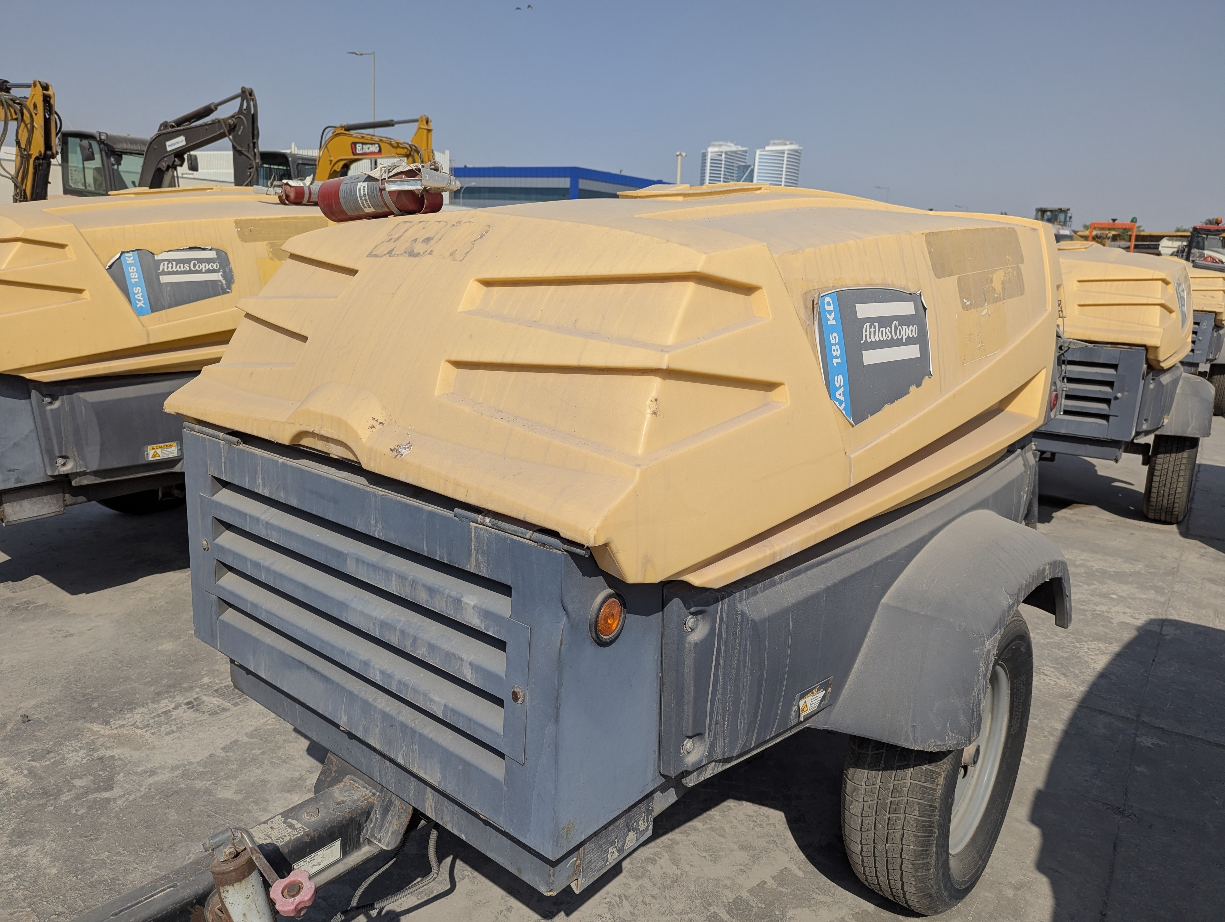 ACA-015-Atlas-Copco-XAS-185-T4F-Air-compressors-inspection-Structure-Paint-1
