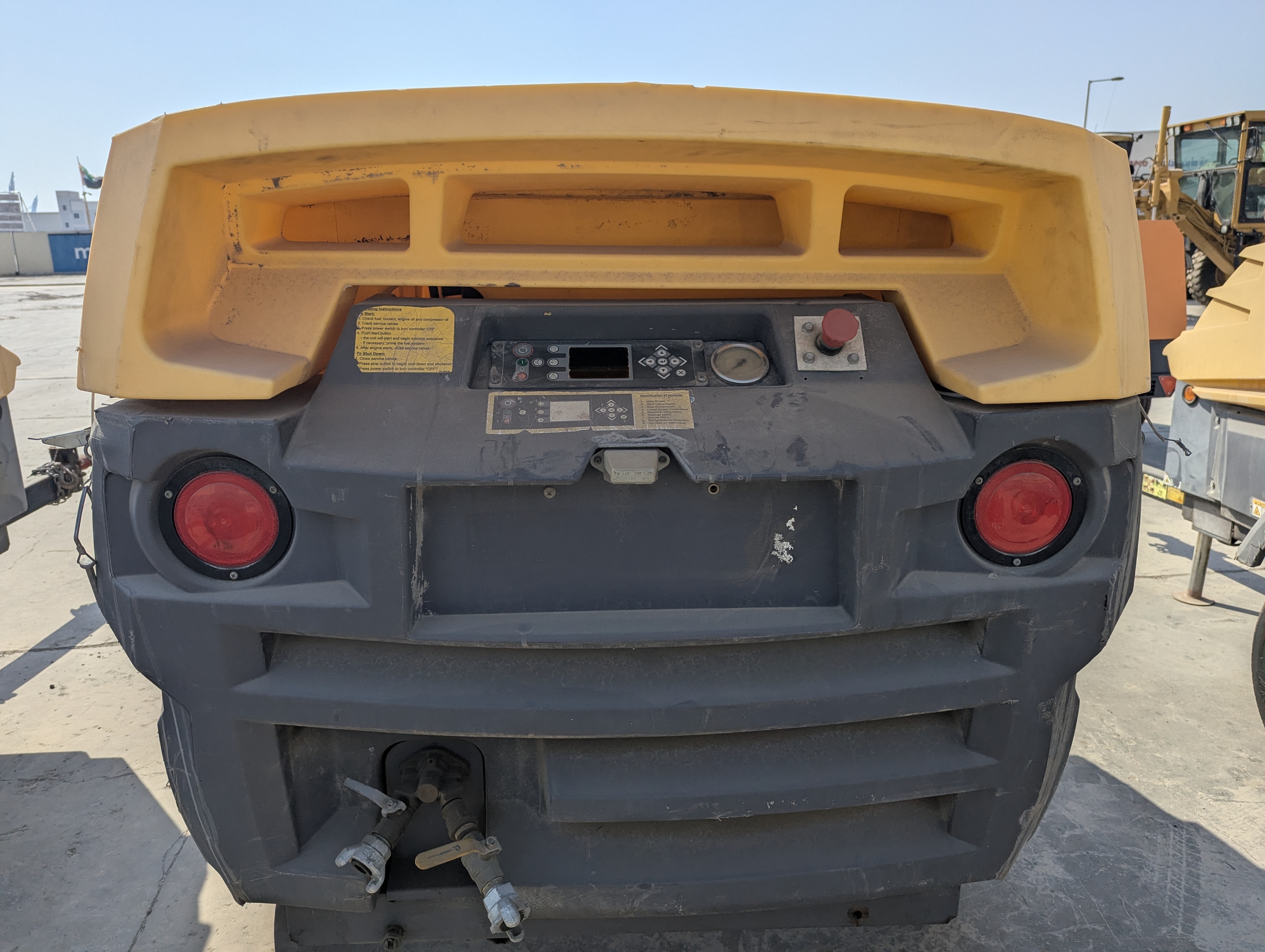 ACA-015-Atlas-Copco-XAS-185-T4F-Air-compressors-inspection-Structure-Paint-1