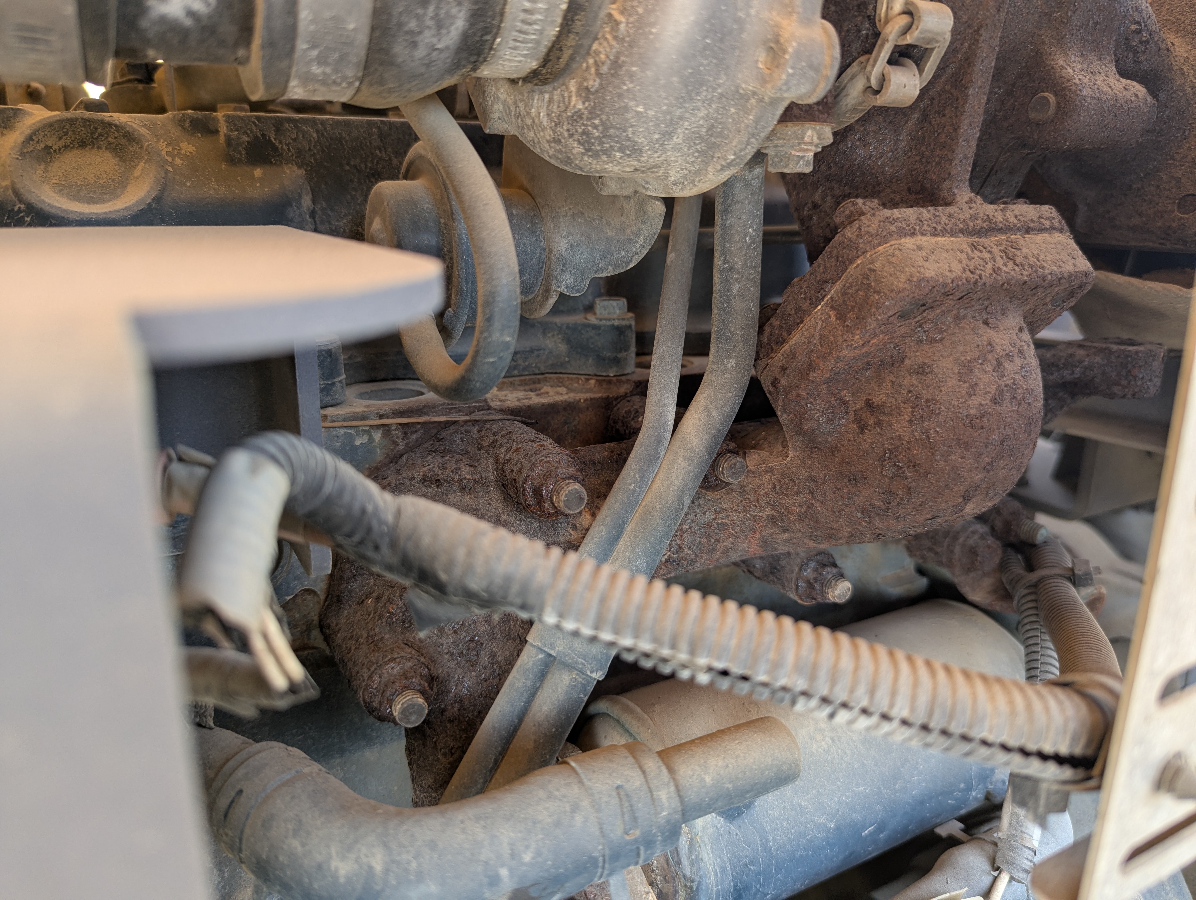 ACA-015-Atlas-Copco-XAS-185-T4F-Air-compressors-inspection-Engine-Exhaust-system-1