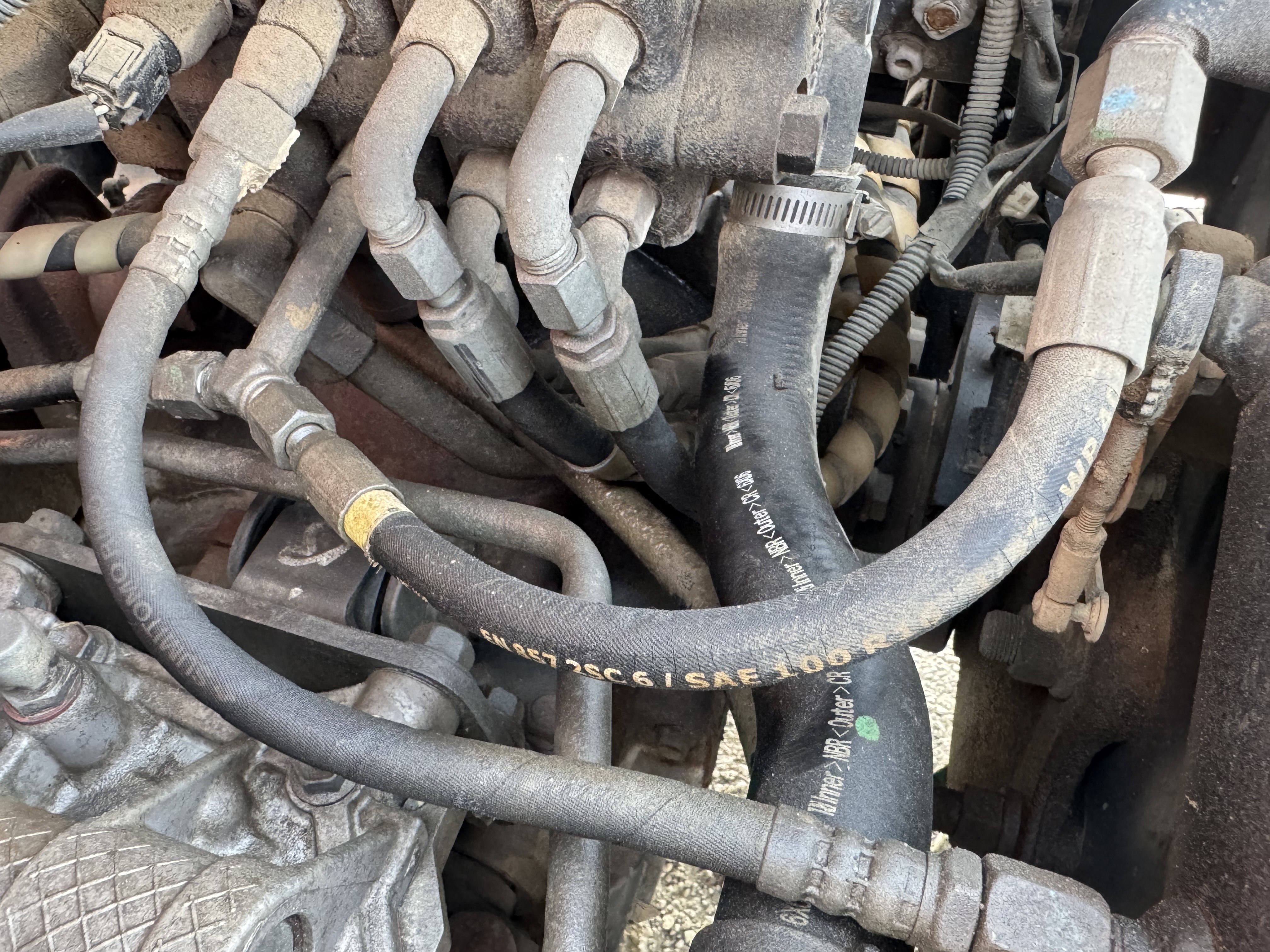 FLM-011-Toyota-8FDU30-Forklifts-inspection-Hydraulics-Hydraulic-hoses-and-lines-1