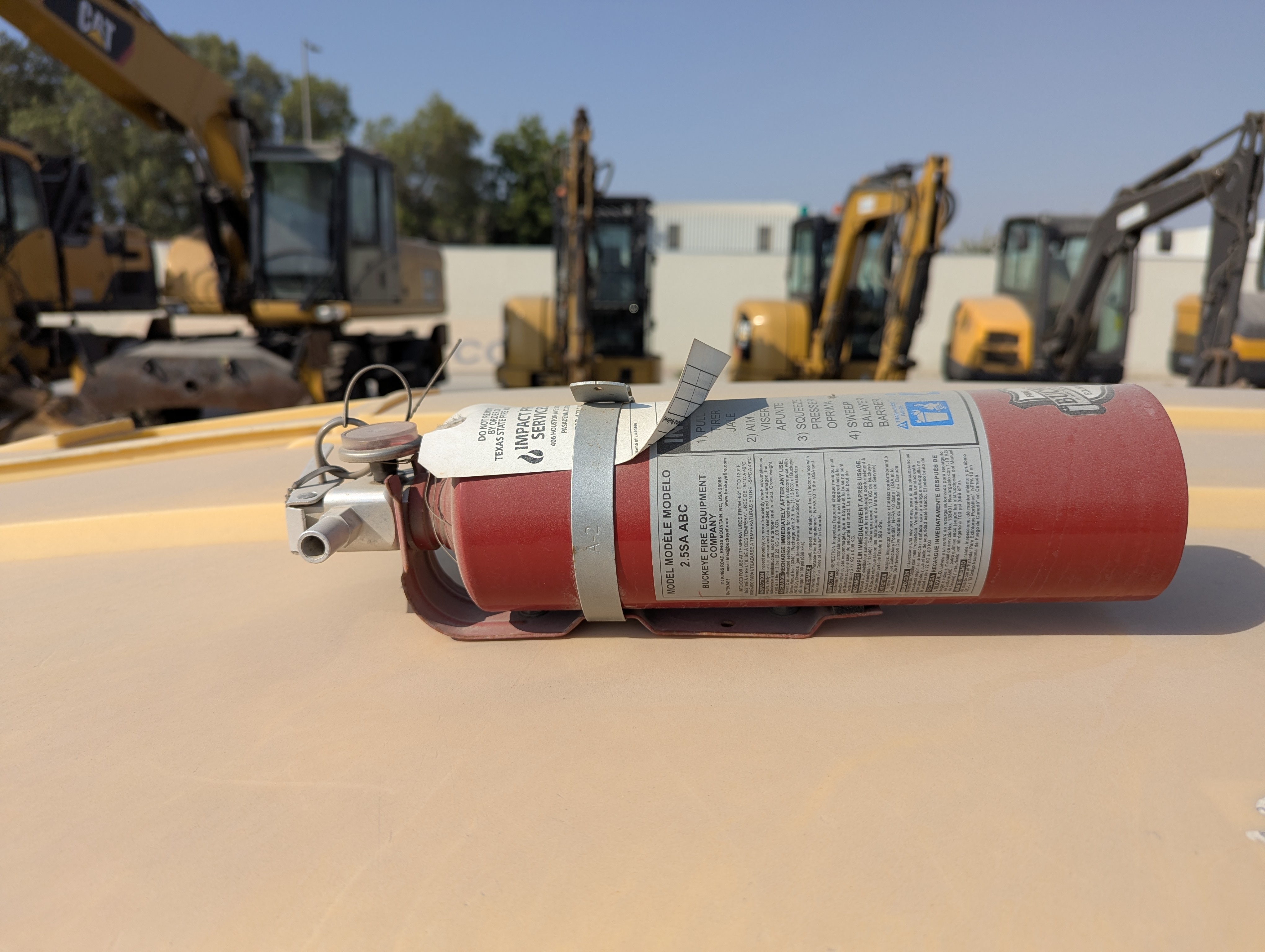 ACA-016-أطلس-كوبكو-XAS-185-T4F-كومبريسرات-هواء-فحص-الأمان-طفاية-الحريق-1