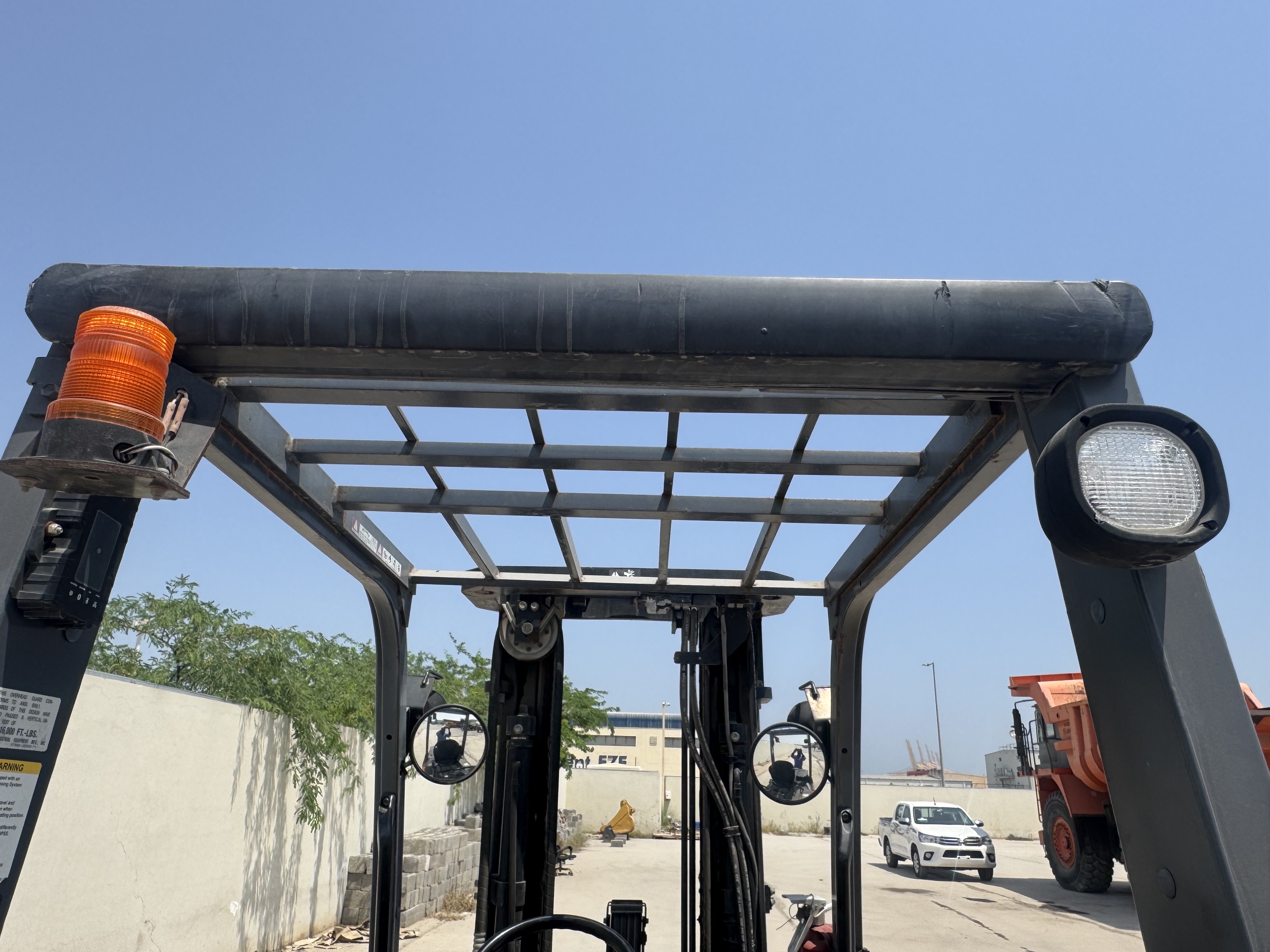 FLM-011-Toyota-8FDU30-Forklifts-inspection-Safety-Rollover-protective-structure-(ROPS-/-FOPS)-1