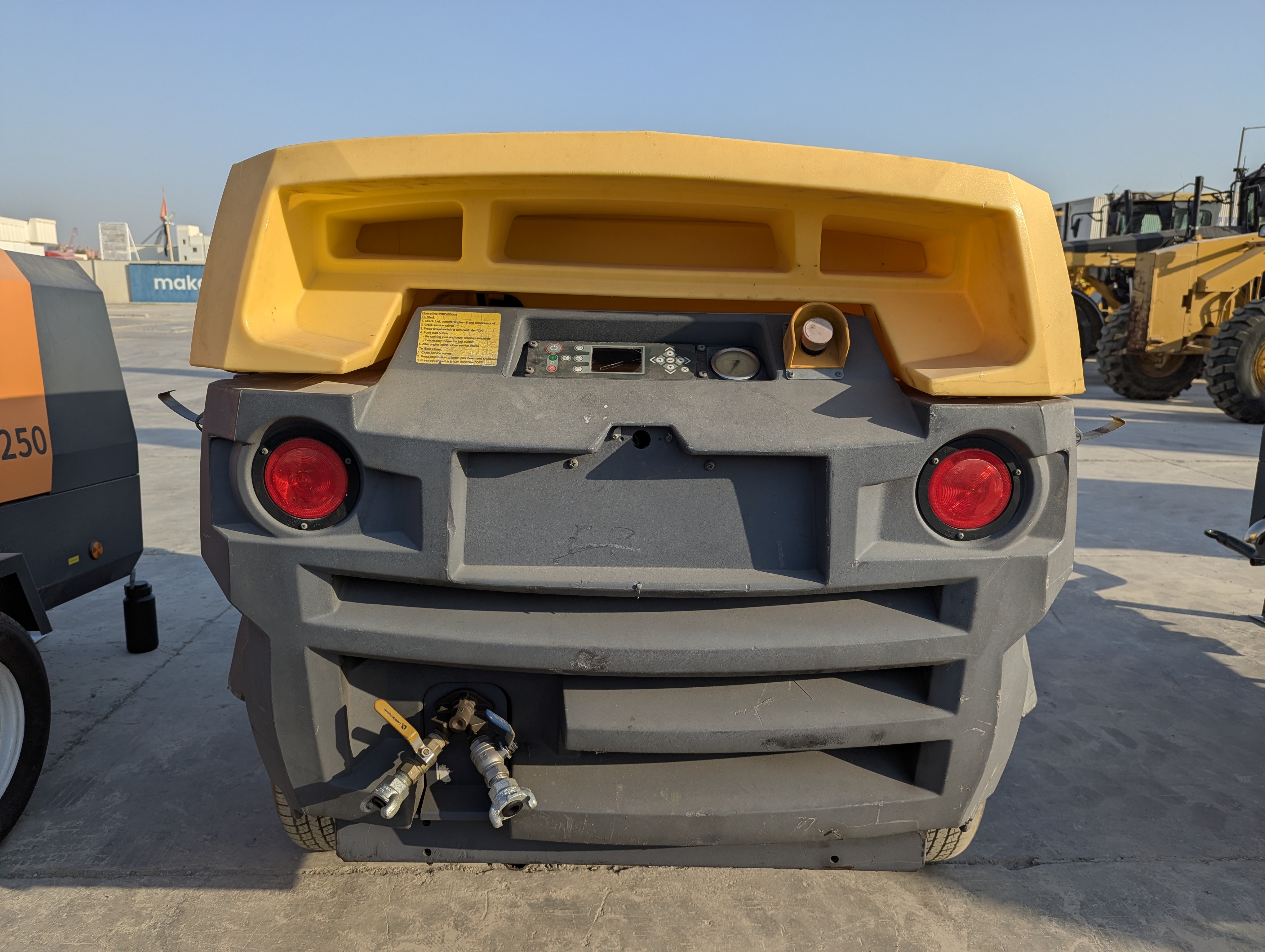 ACA-017-Atlas-Copco-XAS-185-T4F-Air-compressors-inspection-Structure-Paint-1