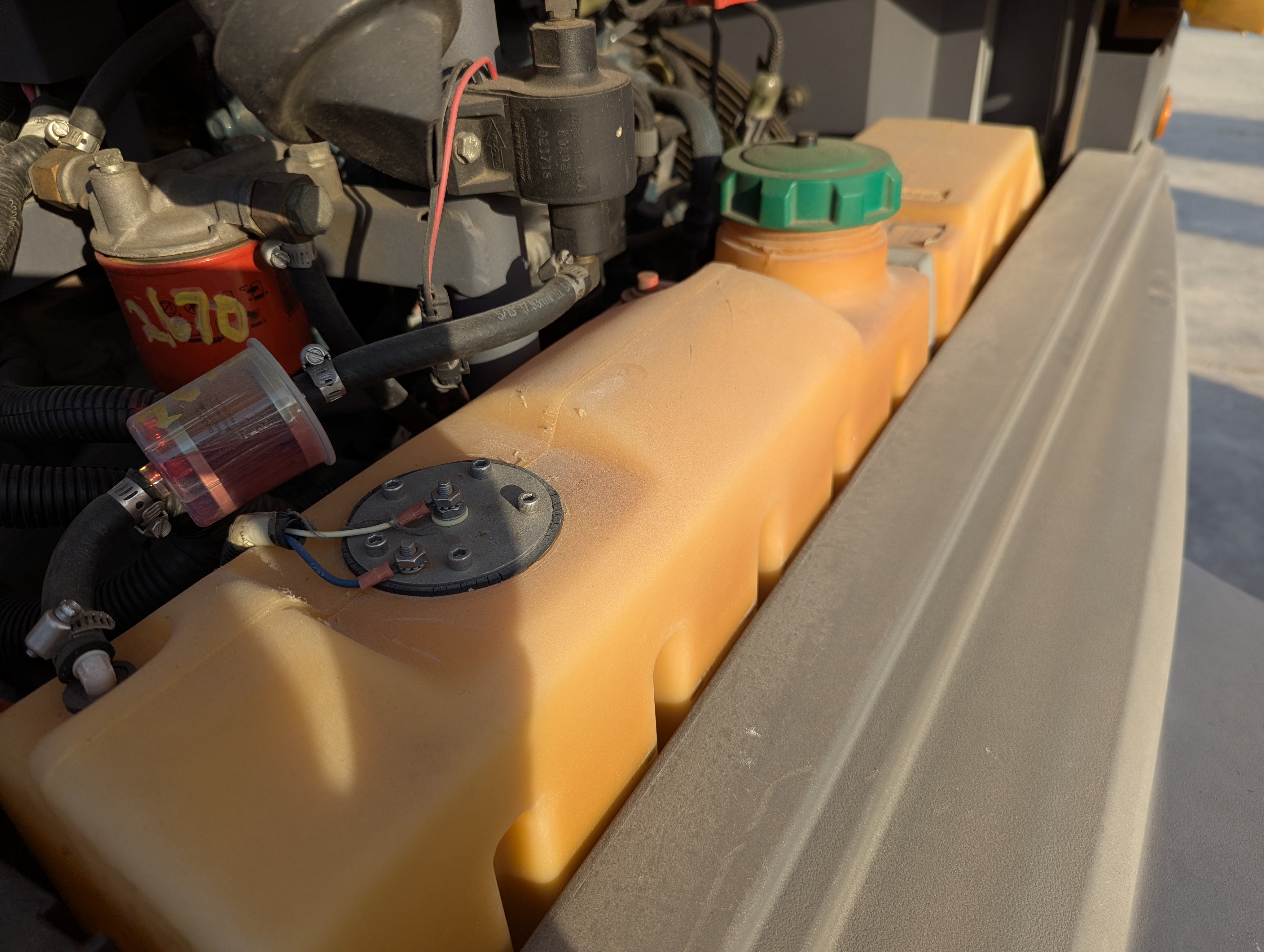 ACA-017-Atlas-Copco-XAS-185-T4F-Air-compressors-inspection-Engine-Fuel-tank-1