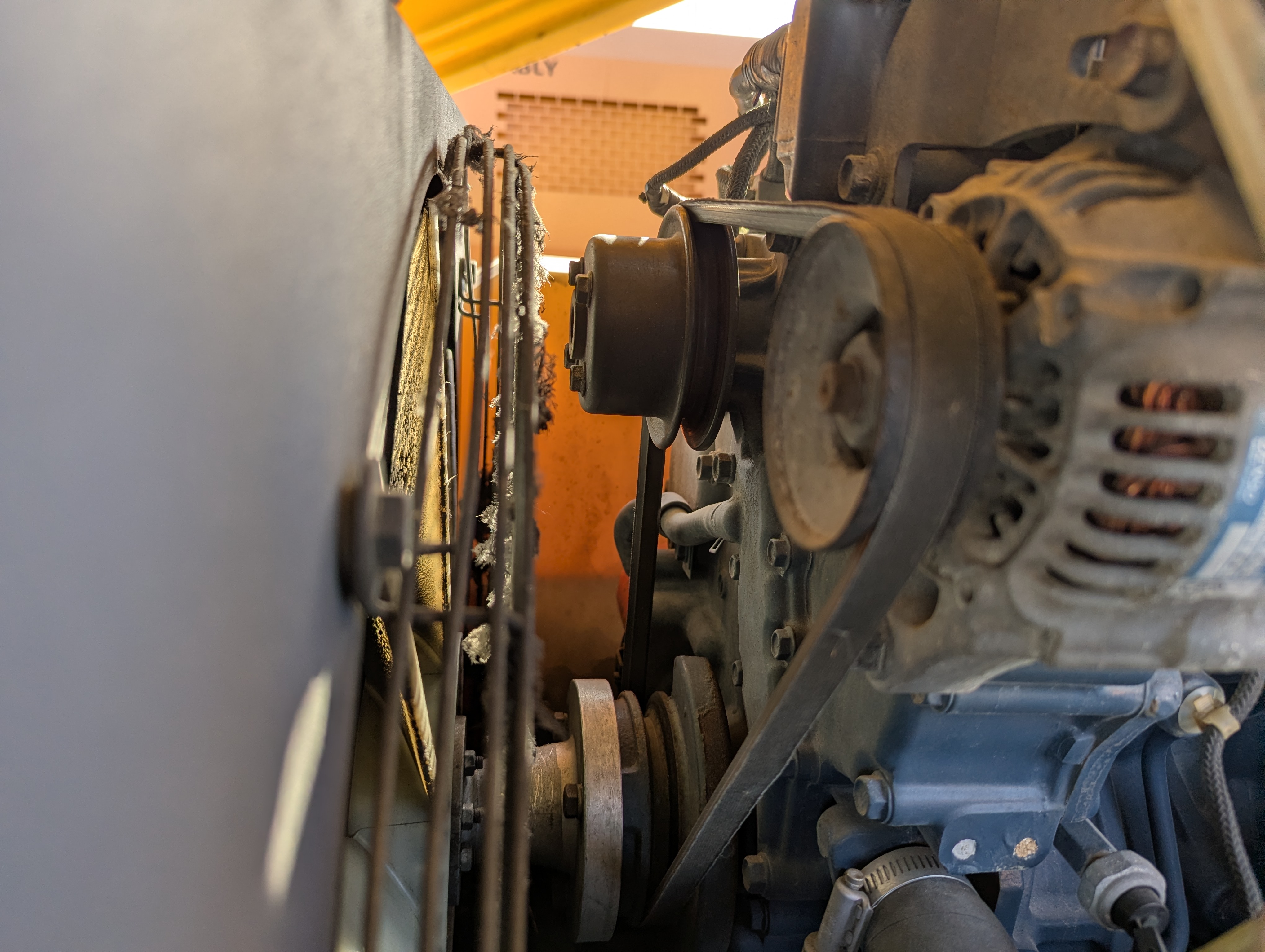ACA-017-Atlas-Copco-XAS-185-T4F-Air-compressors-inspection-Engine-Belts-1