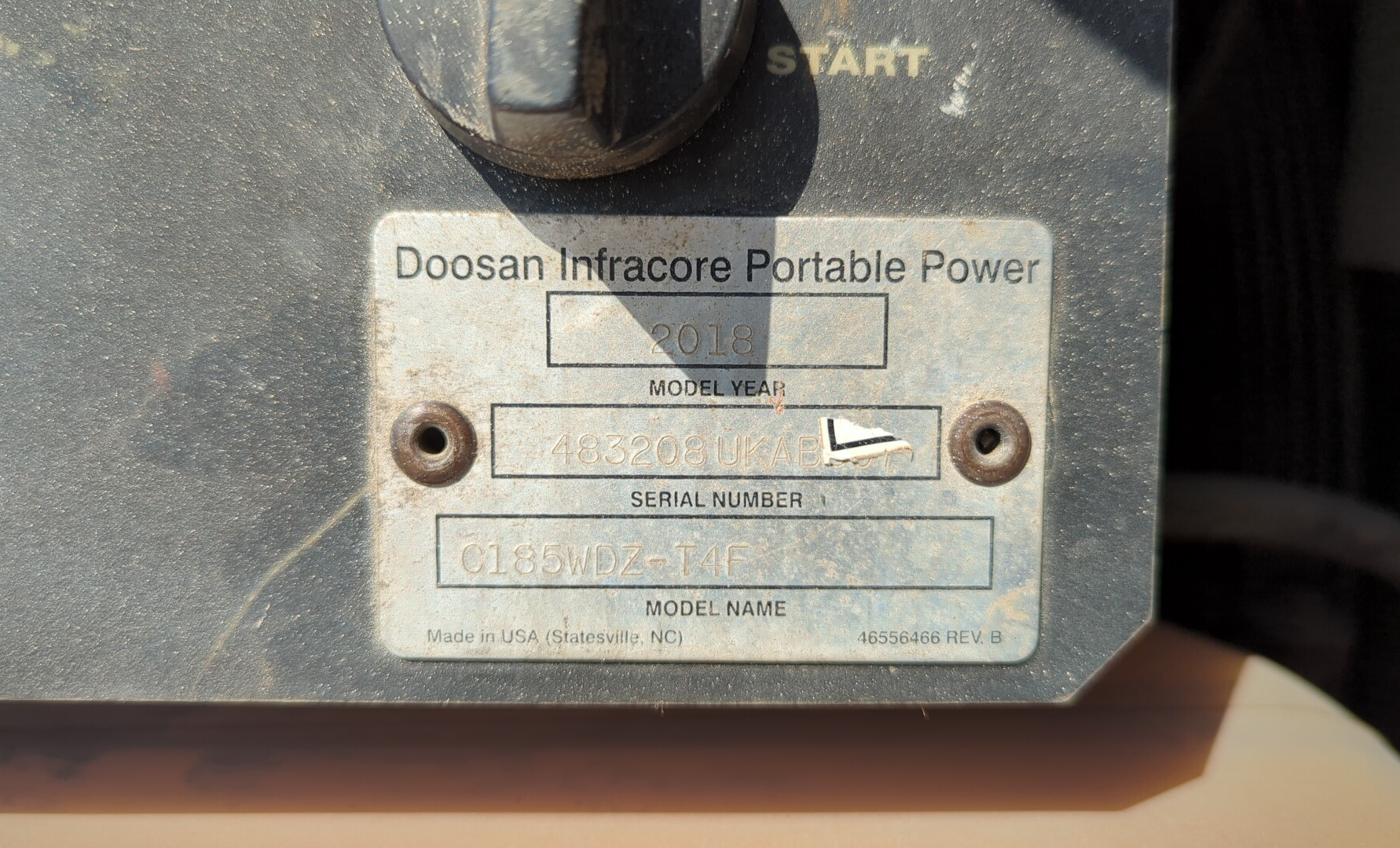 ACA-001-آي-آر-دوسان-C185-T4F-كومبريسرات-هواء-فحص-نظرة-عامة-الرقم-التسلسلي-1