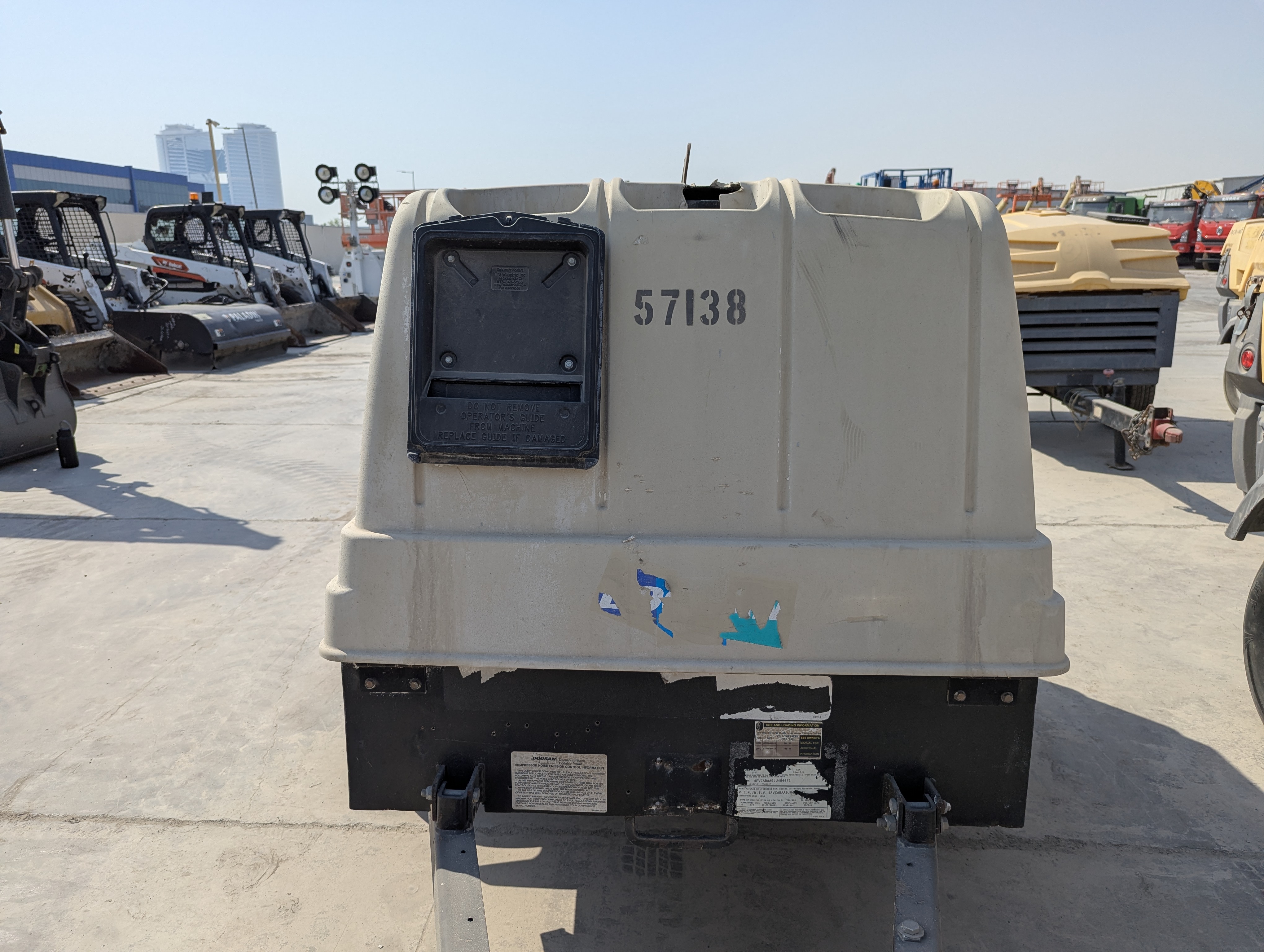 ACA-004-آي-آر-دوسان-C185-T4F-كومبريسرات-هواء-فحص-الهيكل-الصبغ-1