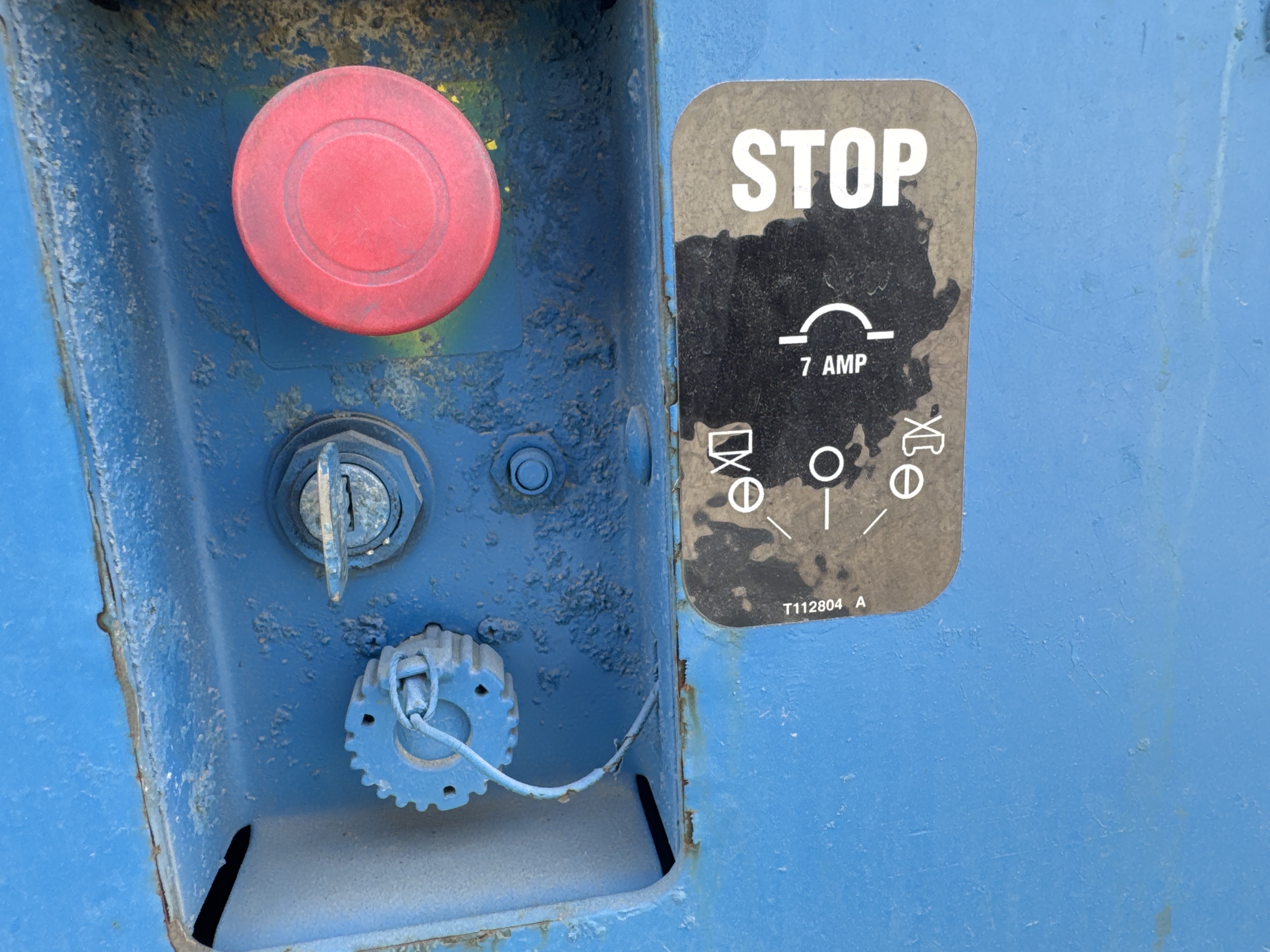 SLA-003-Genie-GS-2646-Scissor-lifts-inspection-Cabin-Ground-control-1