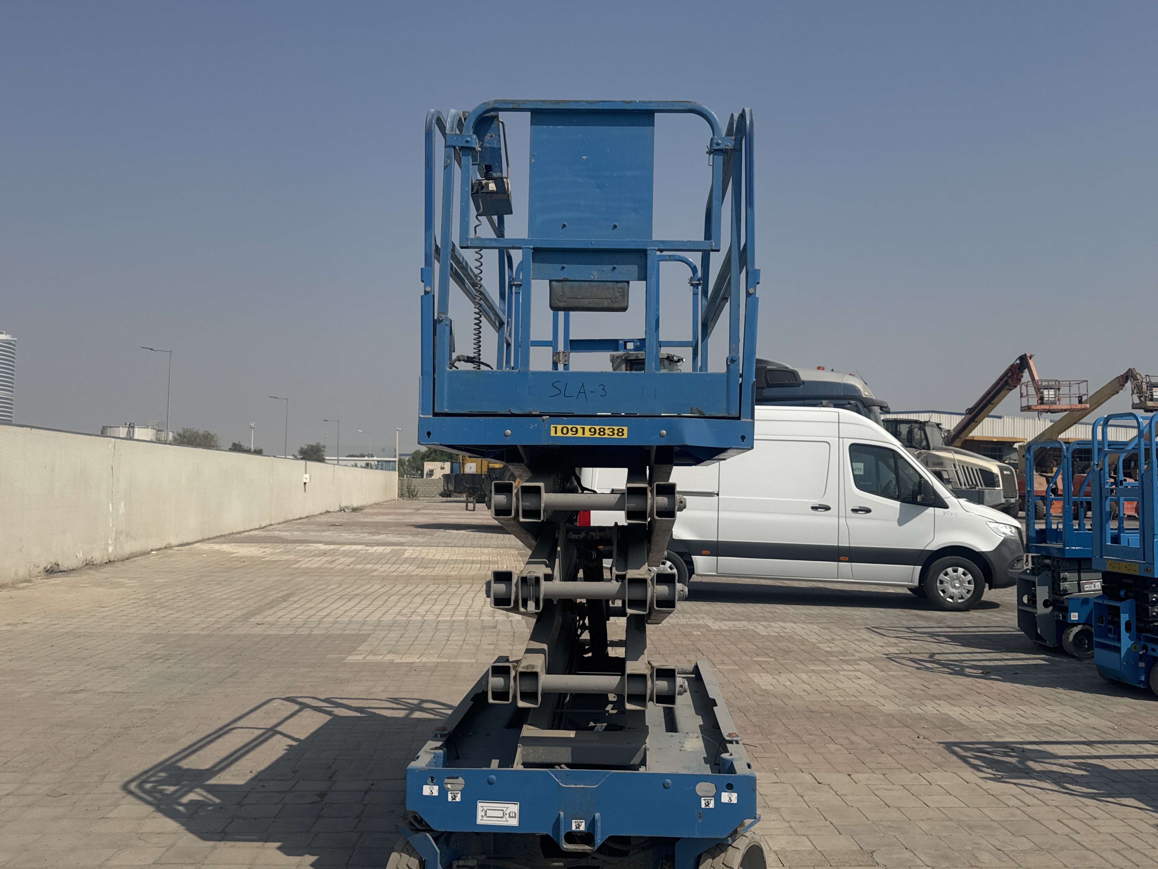 SLA-003-Genie-GS-2646-Scissor-lifts-inspection-Structure-Paint-1