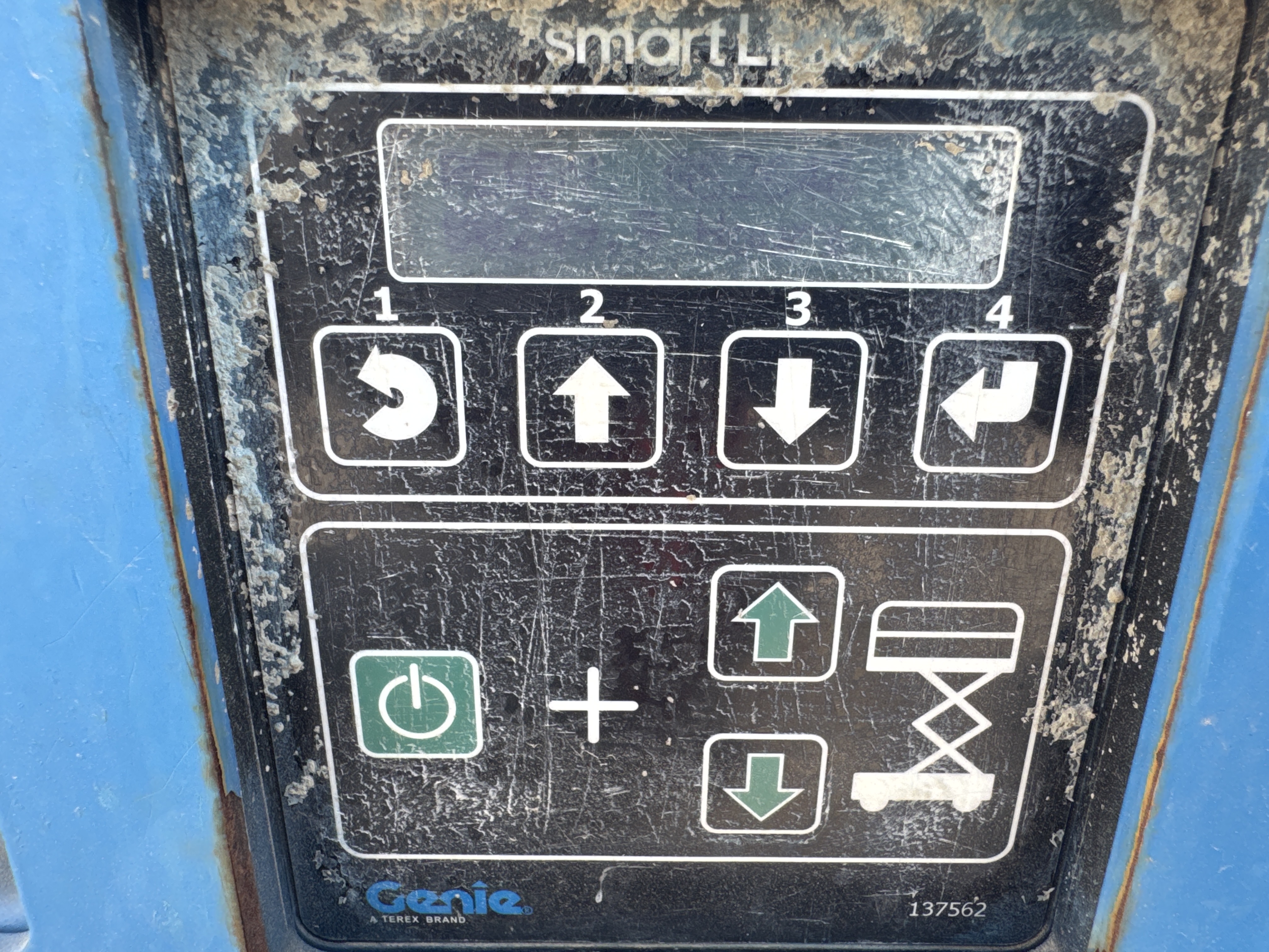 SLA-003-Genie-GS-2646-Scissor-lifts-inspection-Electronics-Electronic-instrument-board-1