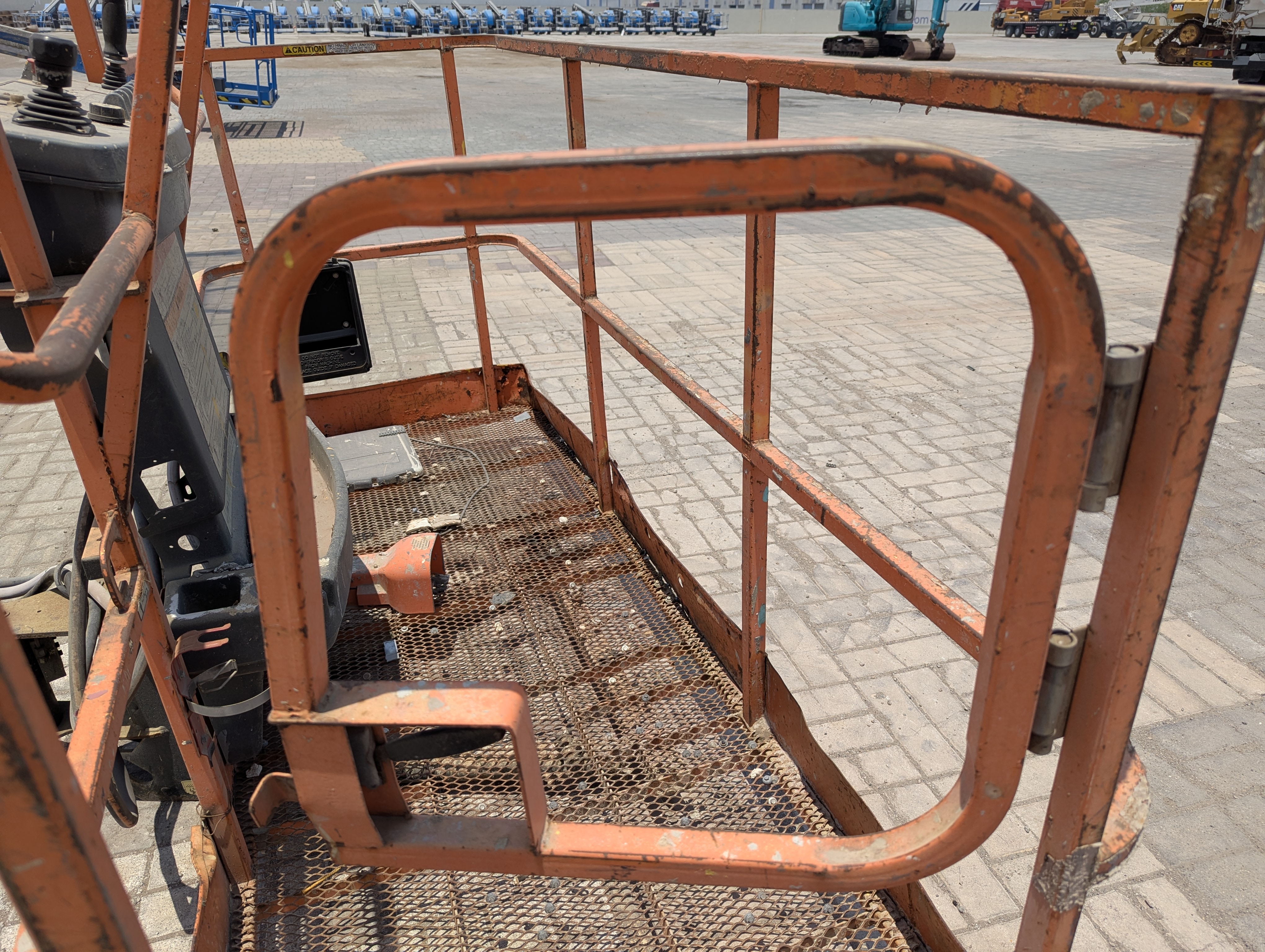BLA-007-جي-إل-جي-460SJ-رافعات-ذراع-فحص-الهيكل-الدرابزين-1