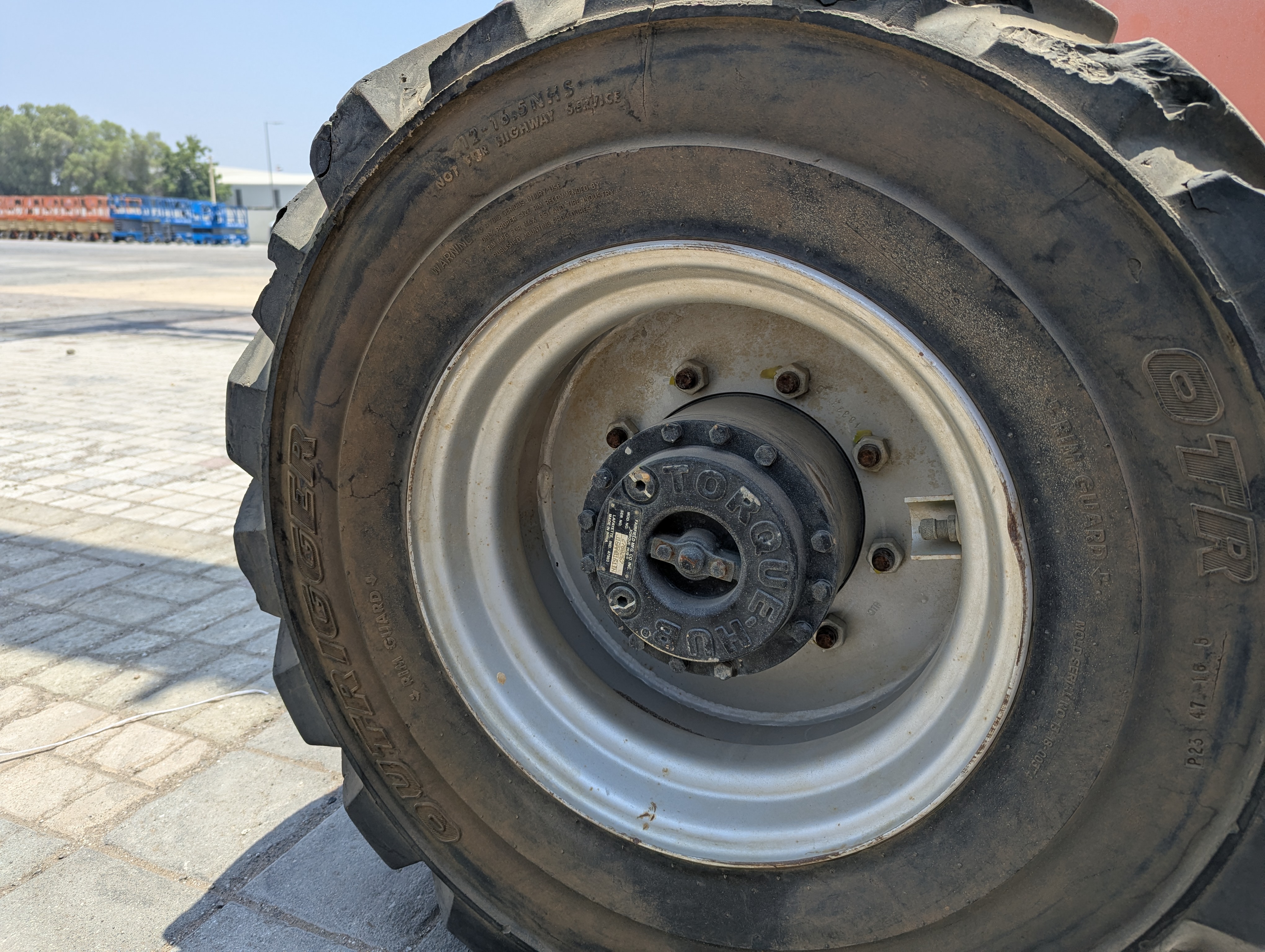 BLA-007-جي-إل-جي-460SJ-رافعات-ذراع-فحص-الهيكل-الإطار-الأمامي-الأيسر-/-محور-العجلة---الحالة-1