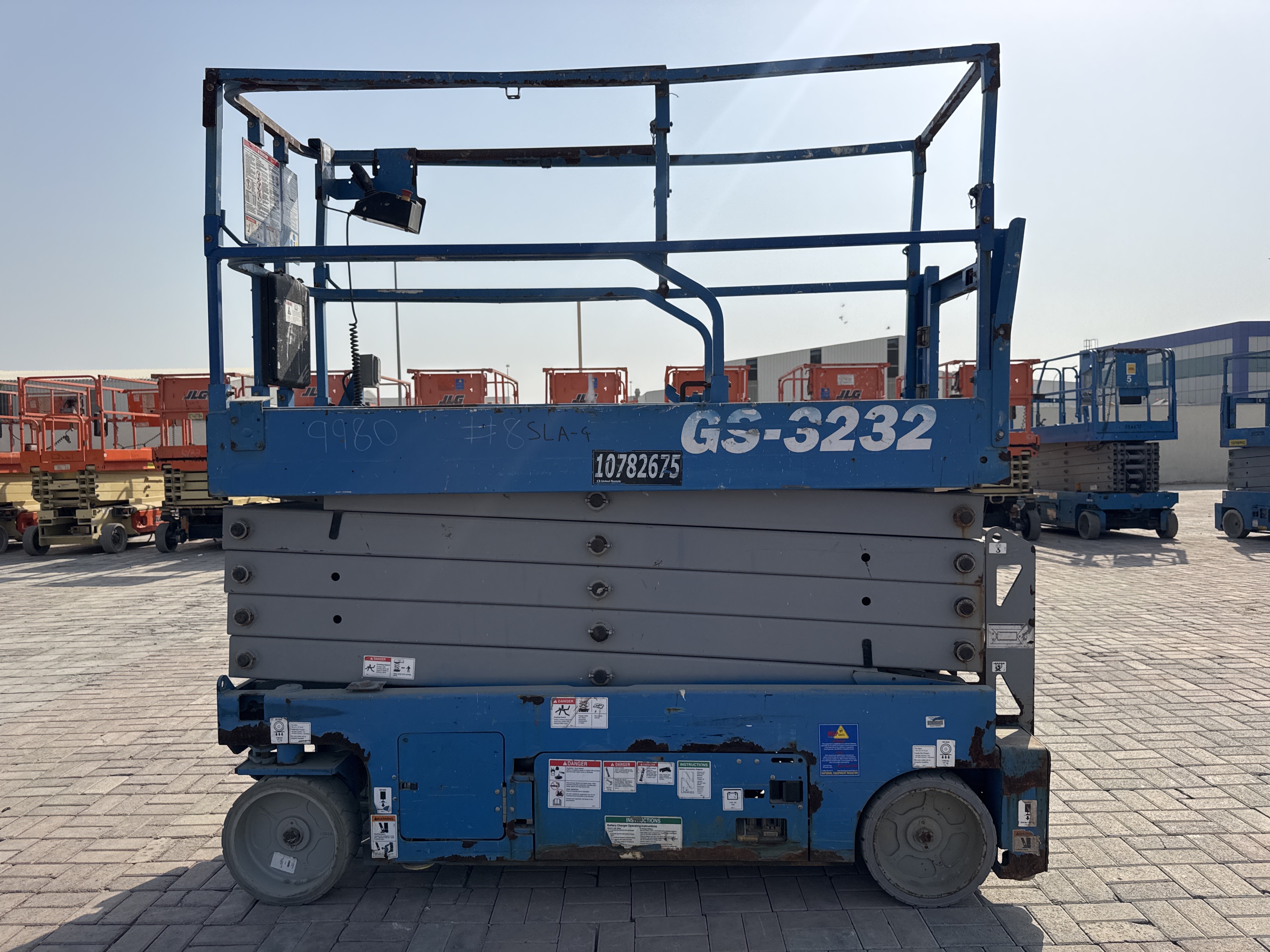 SLA-004-Genie-GS-3232-Scissor-lifts-inspection-Structure-Paint-1