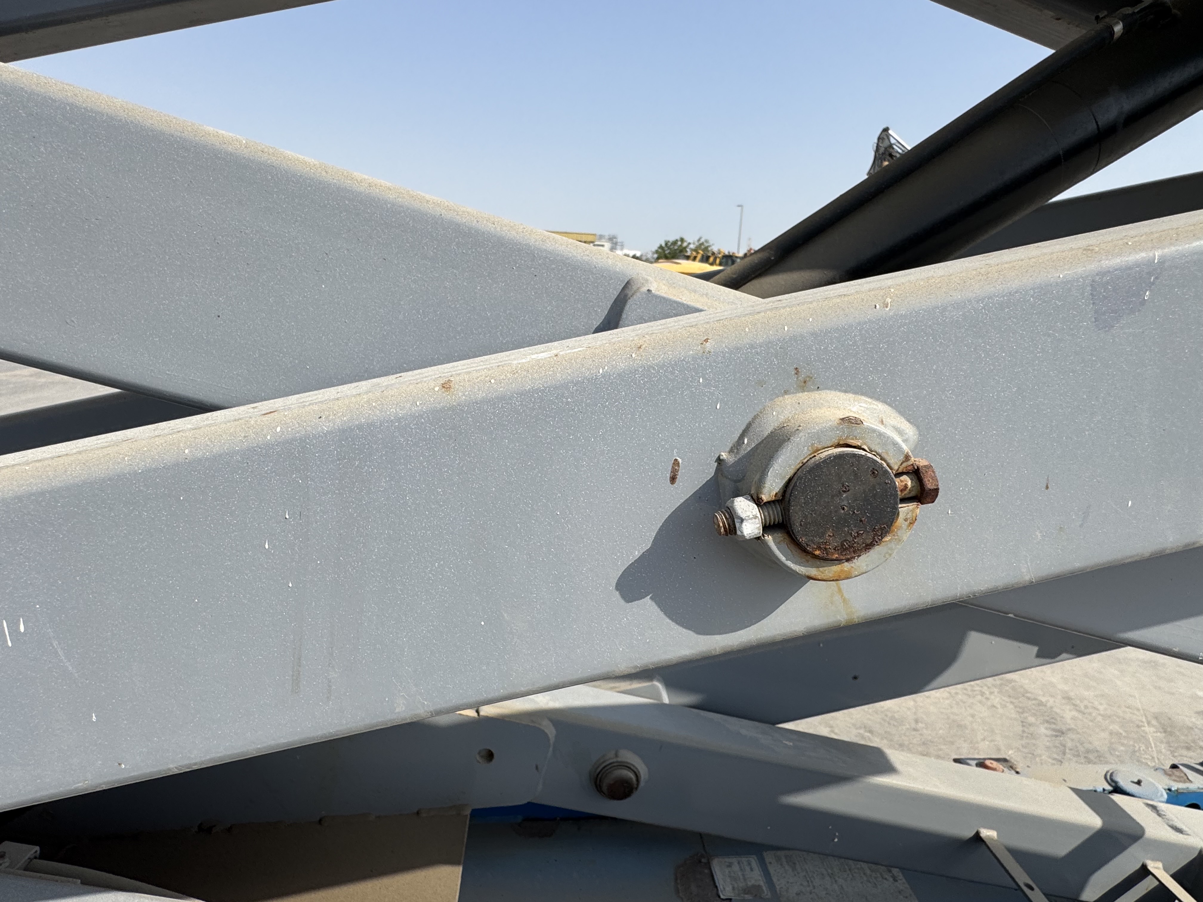 SLA-004-Genie-GS-3232-Scissor-lifts-inspection-Structure-Pin-connections-1