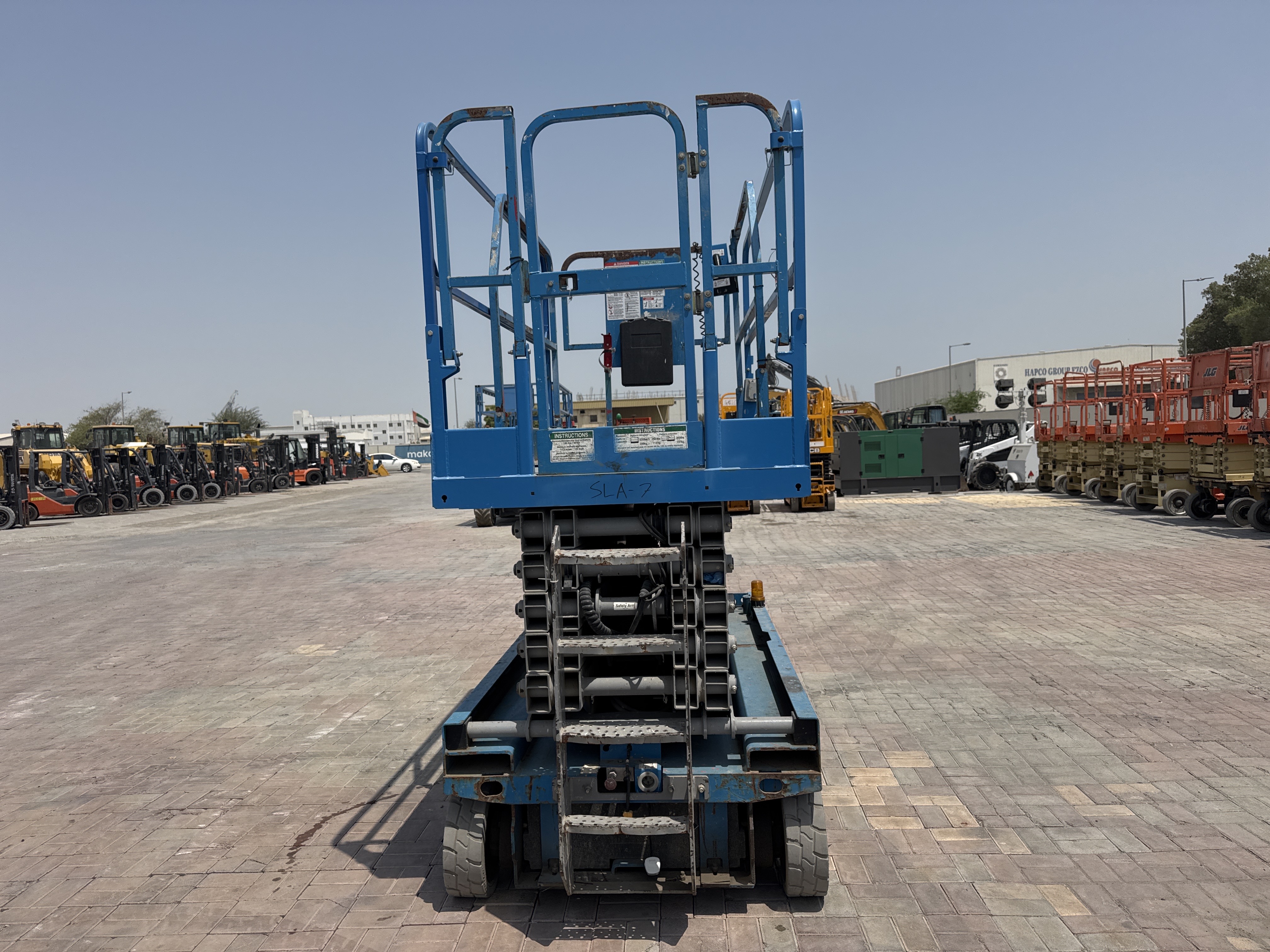 SLA-007-Genie-GS-4047-Scissor-lifts-inspection-Structure-Paint-1