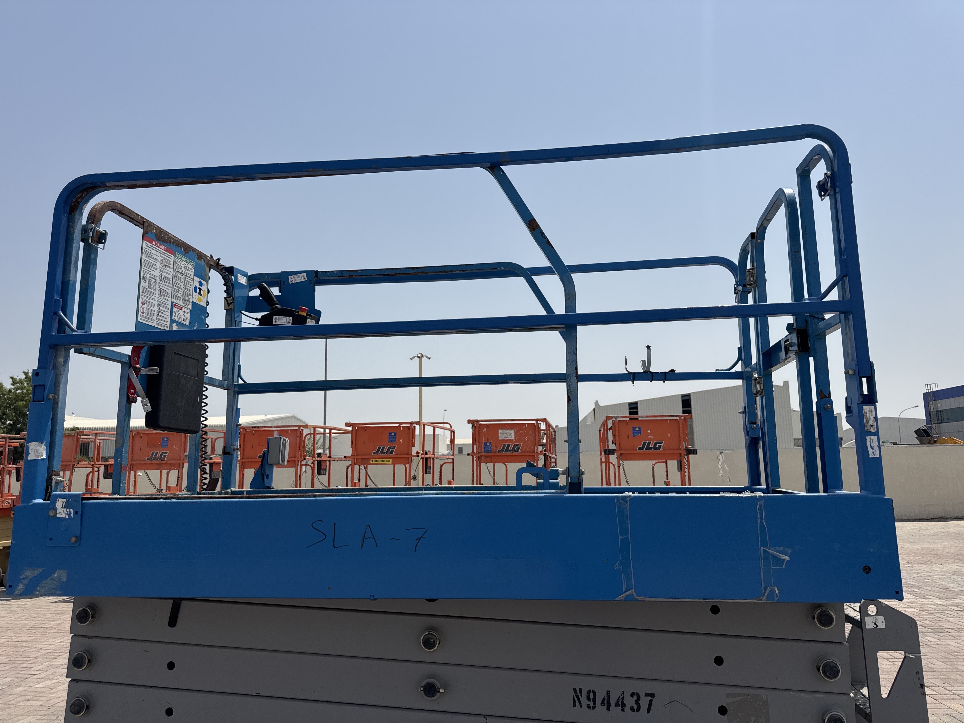 SLA-007-Genie-GS-4047-Scissor-lifts-inspection-Structure-Guard-rail-1