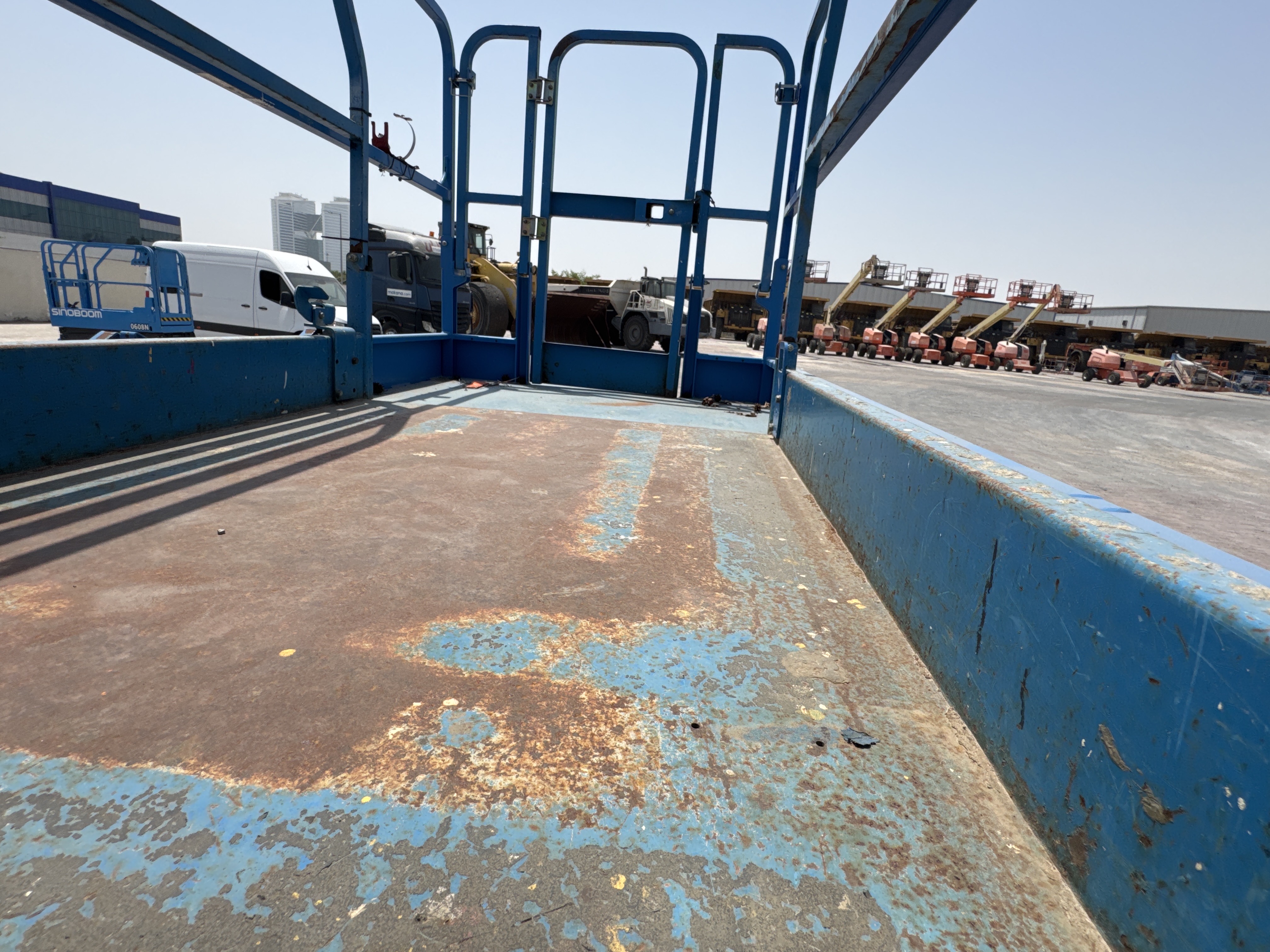 SLA-007-Genie-GS-4047-Scissor-lifts-inspection-Structure-Platform-2
