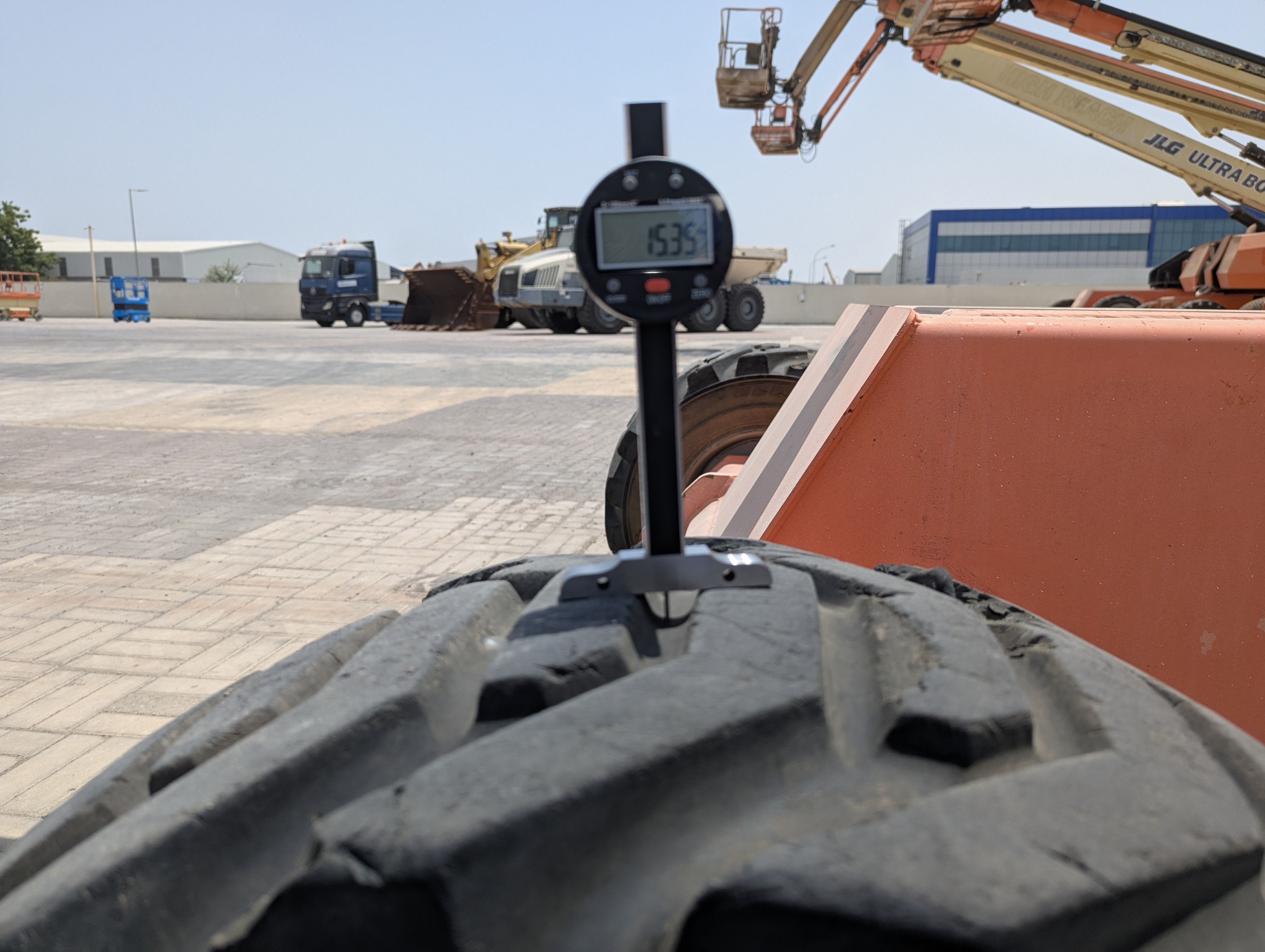 BLA-008-جي-إل-جي-460SJ-رافعات-ذراع-فحص-الهيكل-الإطار-الأمامي-الأيسر---عمق-المداس-1