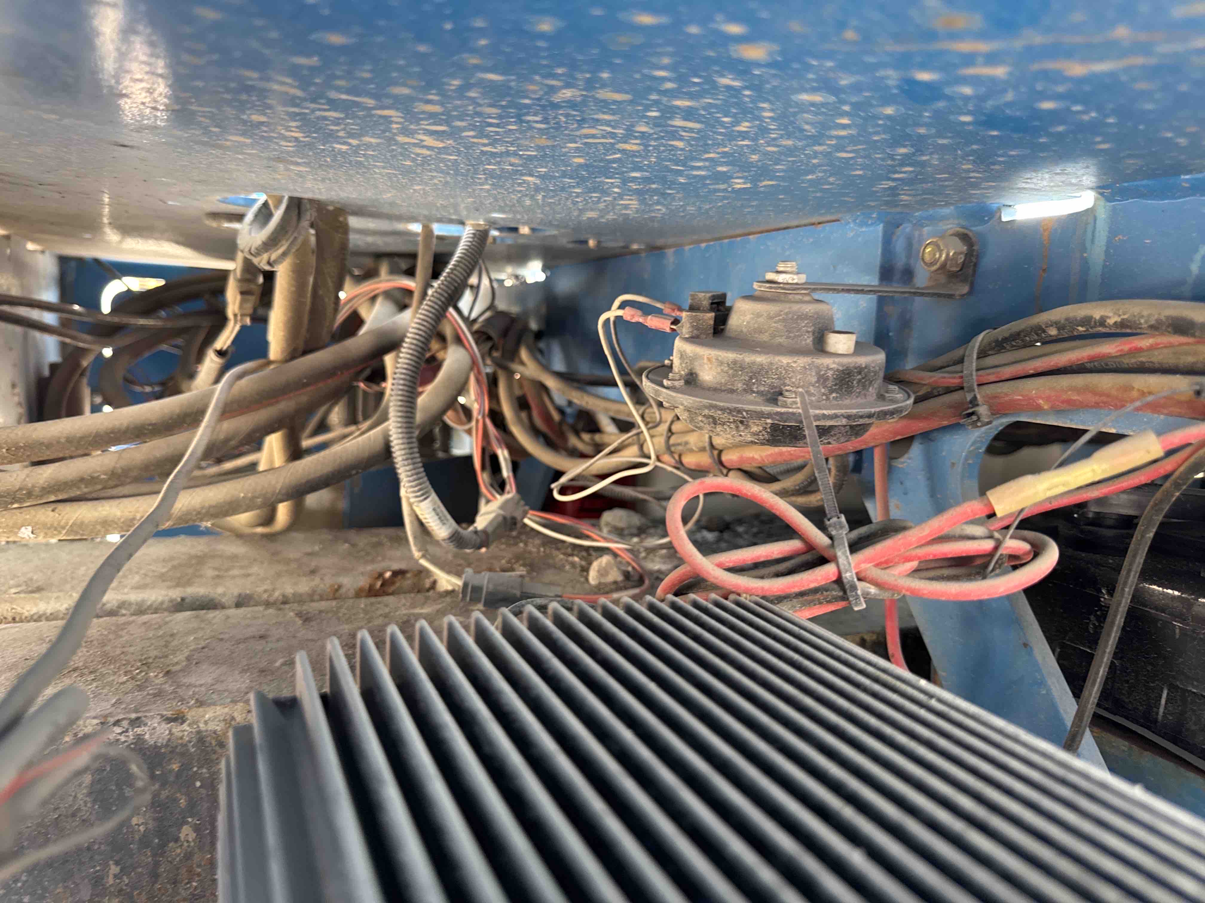 SLA-007-Genie-GS-4047-Scissor-lifts-inspection-Electronics-Main-harness-1