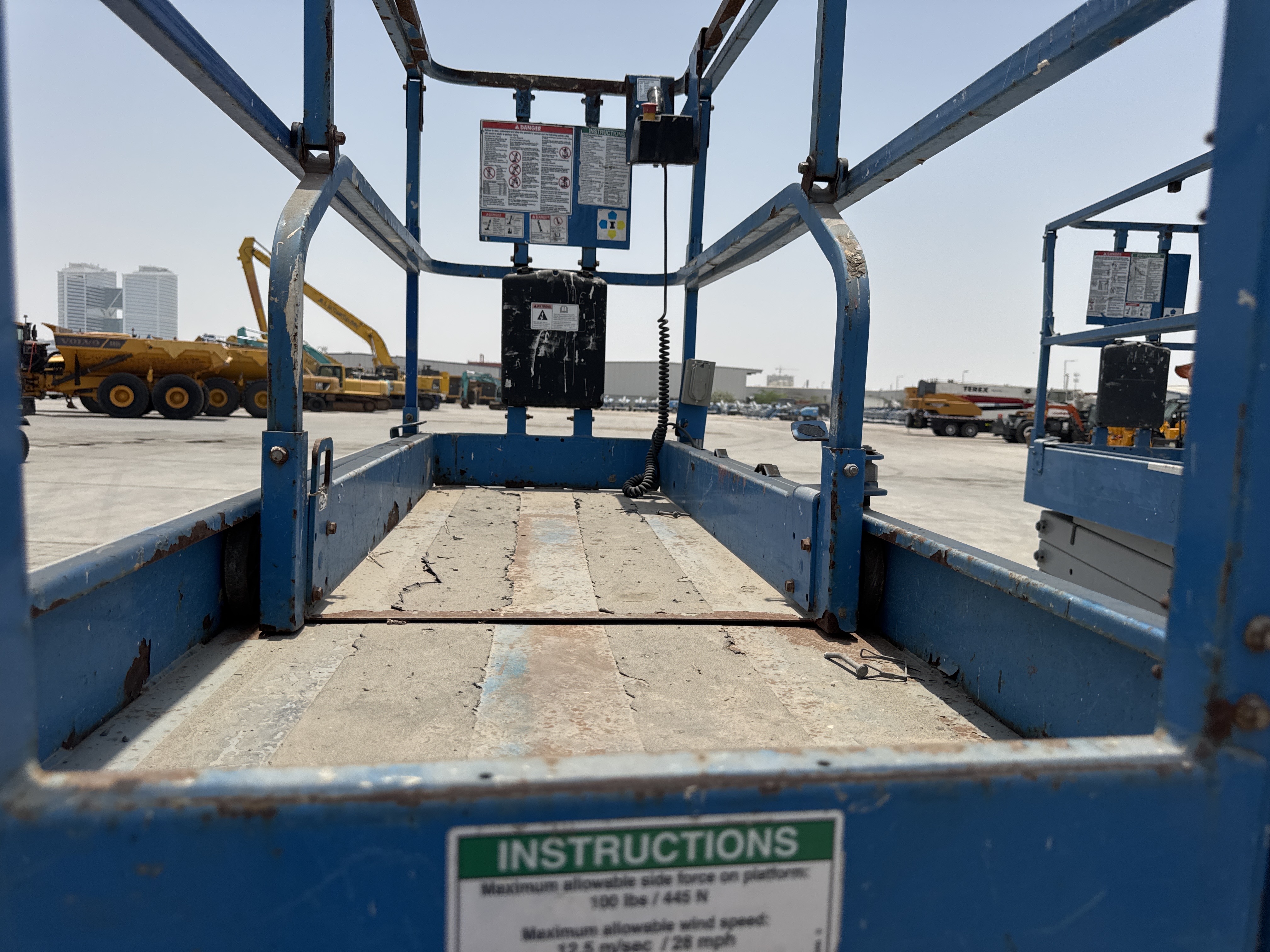 SLA-004-Genie-GS-3232-Scissor-lifts-inspection-Structure-Platform-1