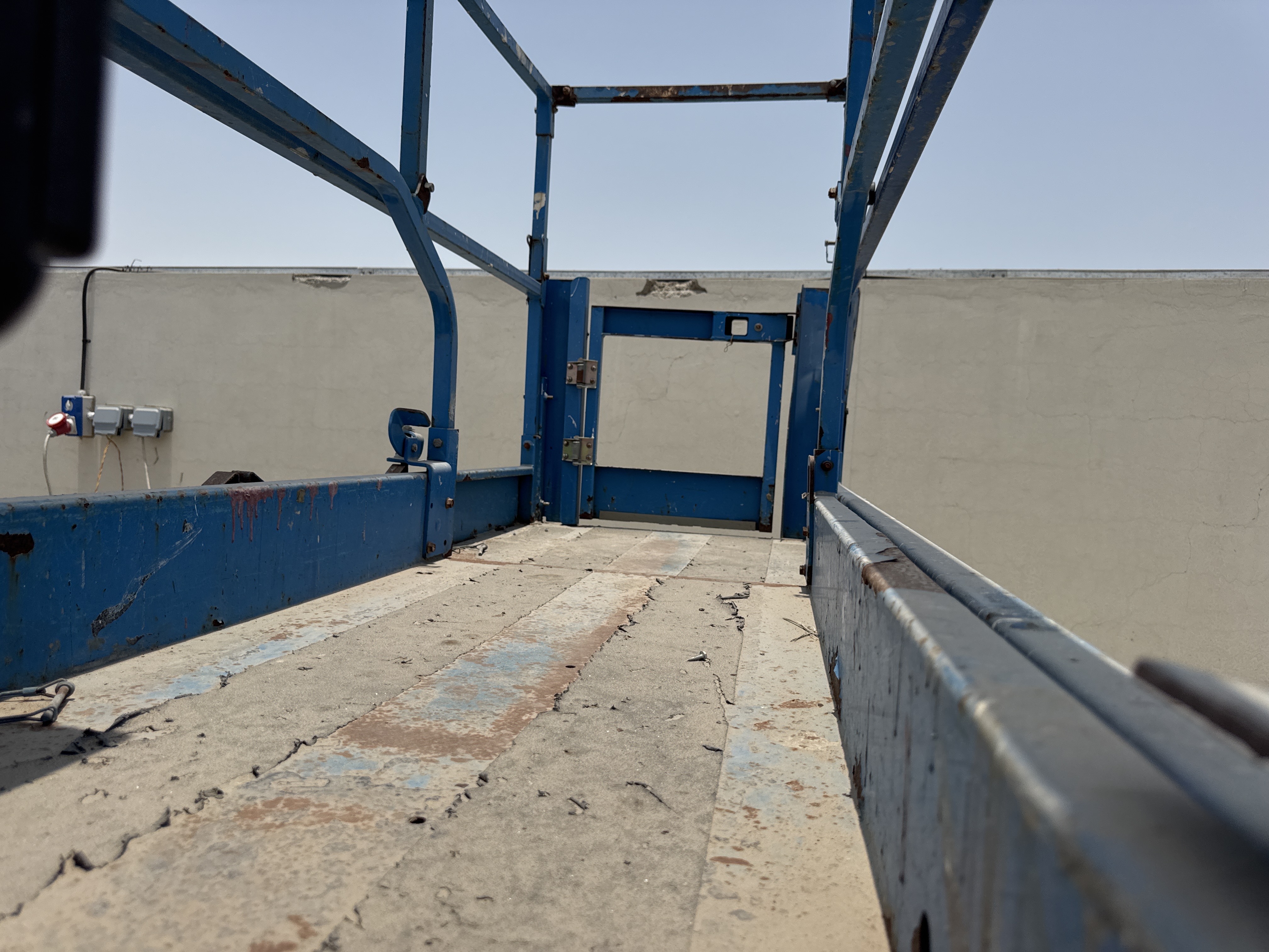 SLA-004-Genie-GS-3232-Scissor-lifts-inspection-Structure-Platform-1