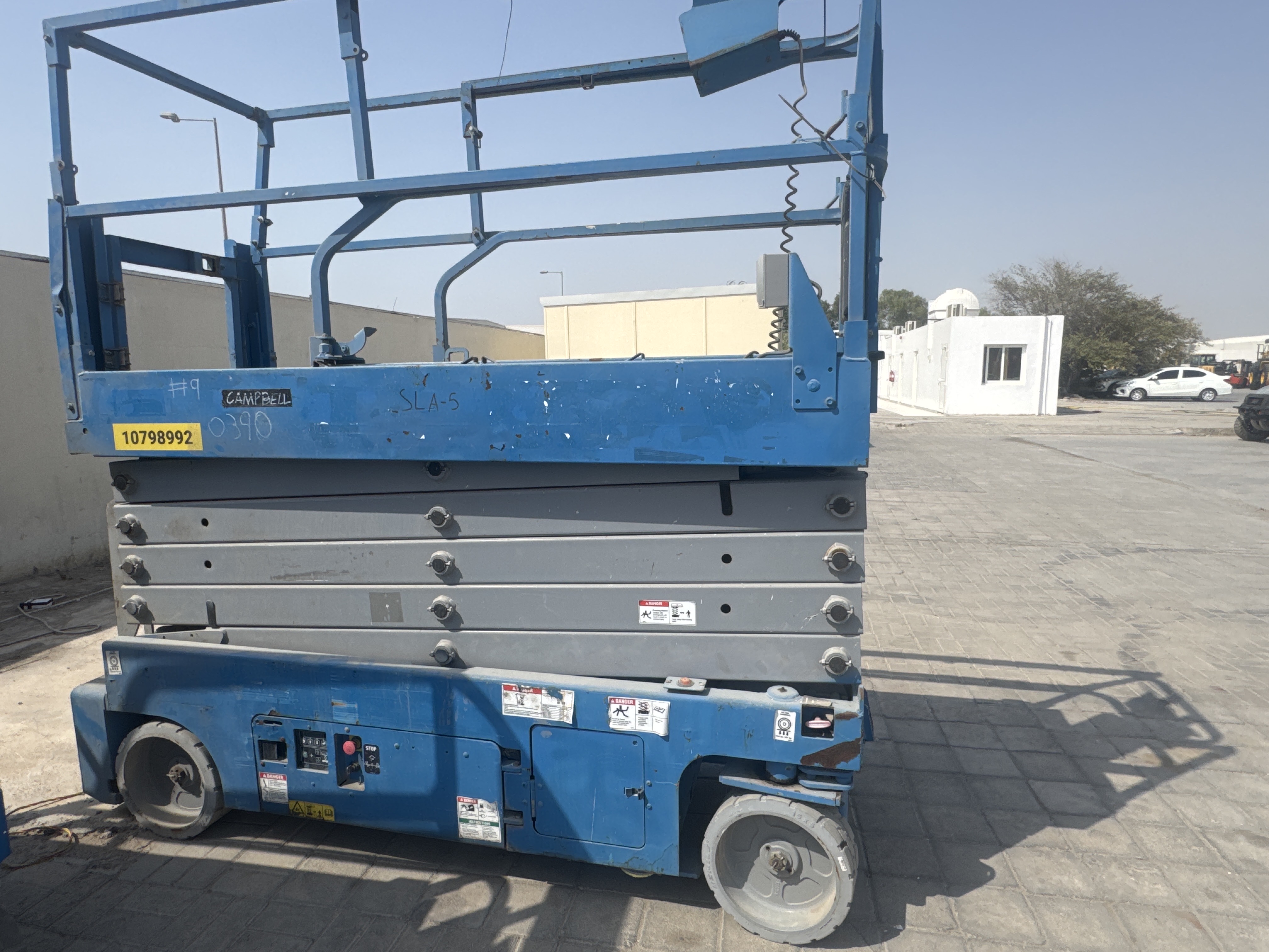 SLA-005-Genie-GS-3232-Scissor-lifts-inspection-Structure-Paint-1