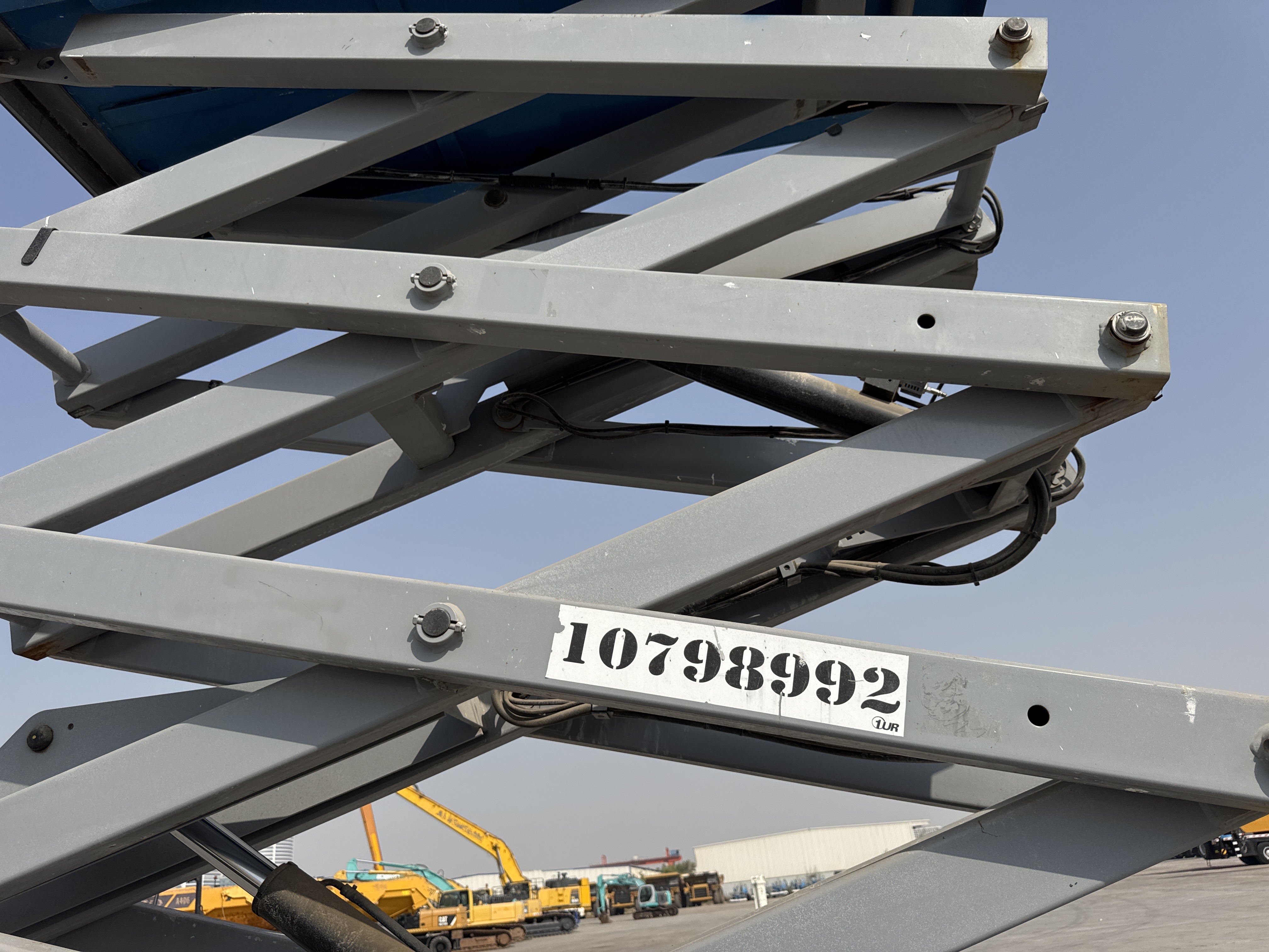SLA-005-Genie-GS-3232-Scissor-lifts-inspection-Structure-Scissor-arms-1