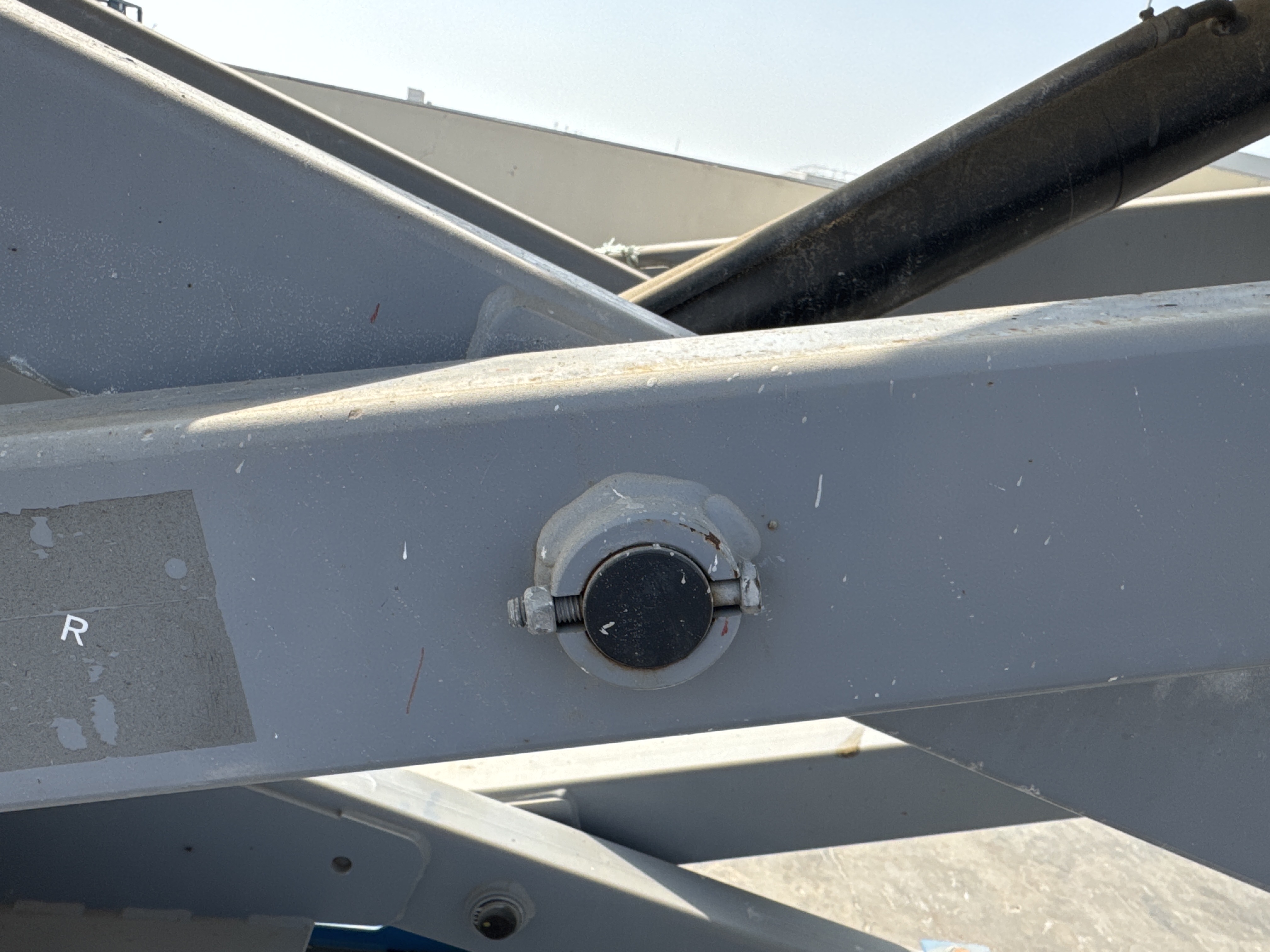 SLA-005-Genie-GS-3232-Scissor-lifts-inspection-Structure-Pin-connections-1