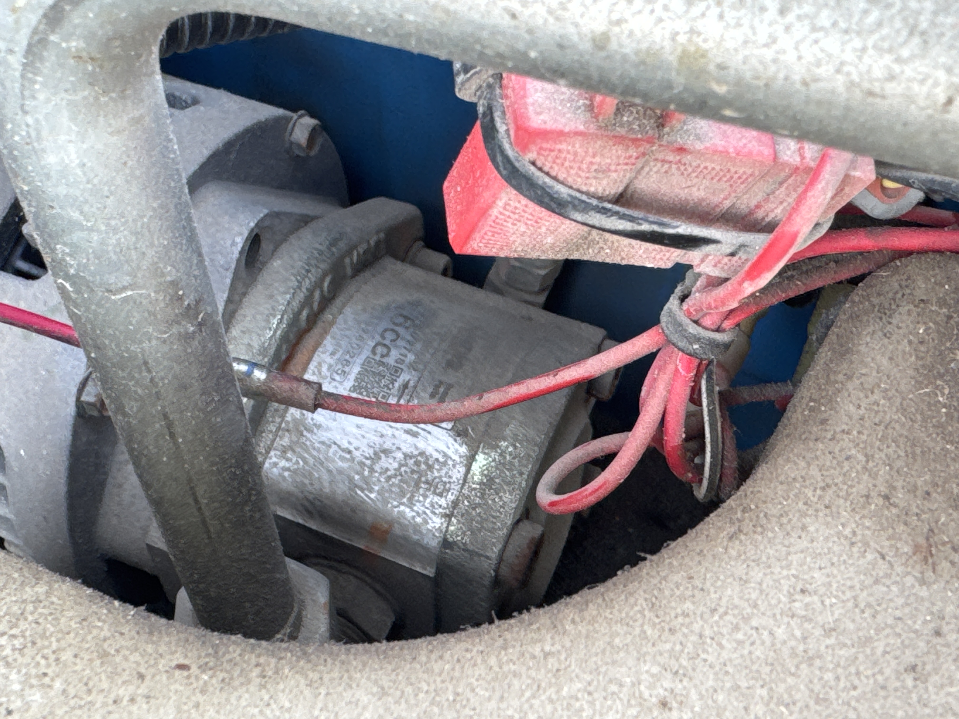 SLA-005-Genie-GS-3232-Scissor-lifts-inspection-Hydraulics-Hydraulic-pump-1