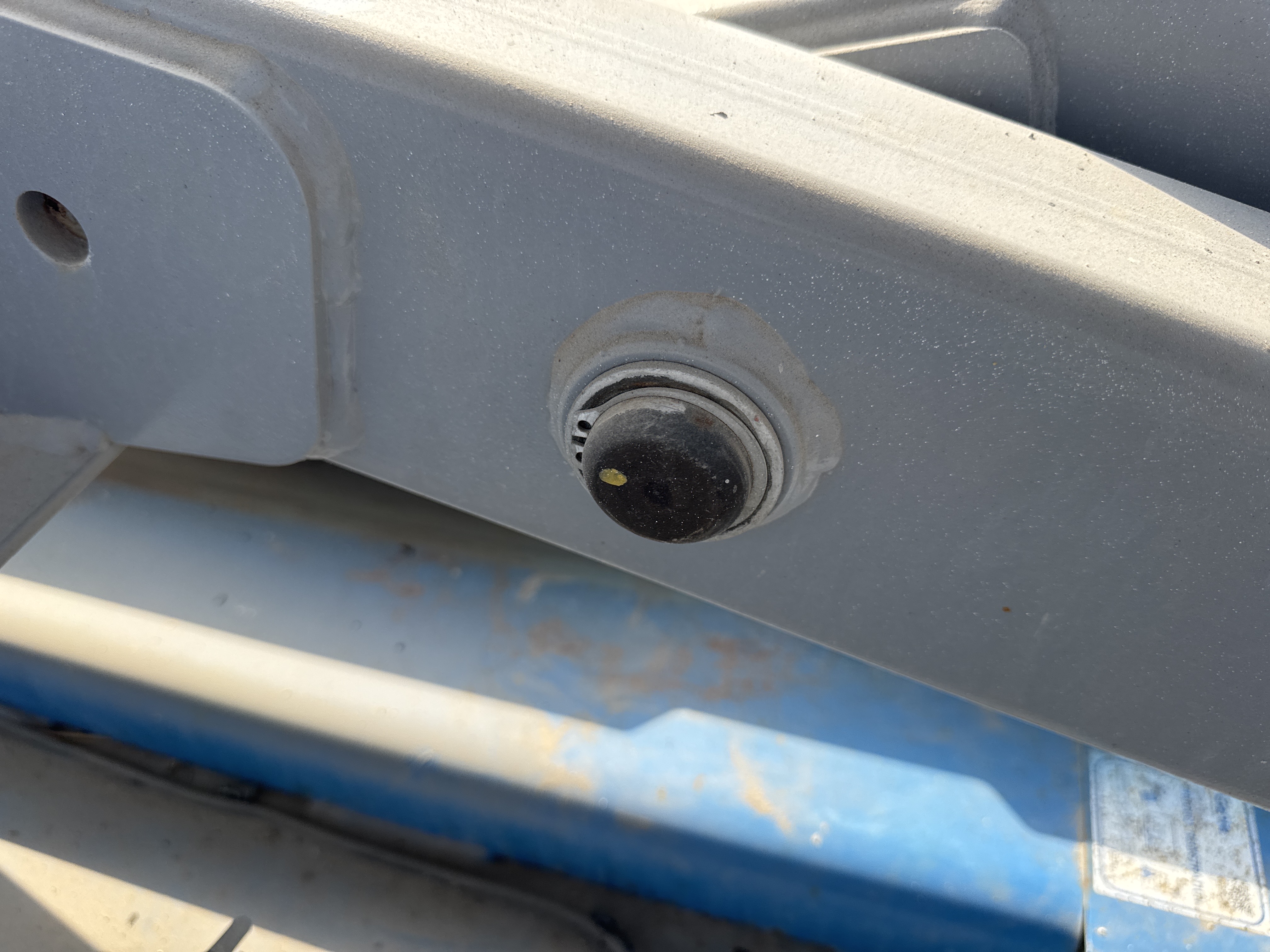 SLA-005-Genie-GS-3232-Scissor-lifts-inspection-Hydraulics-Hydraulic-pins-/-locks-1