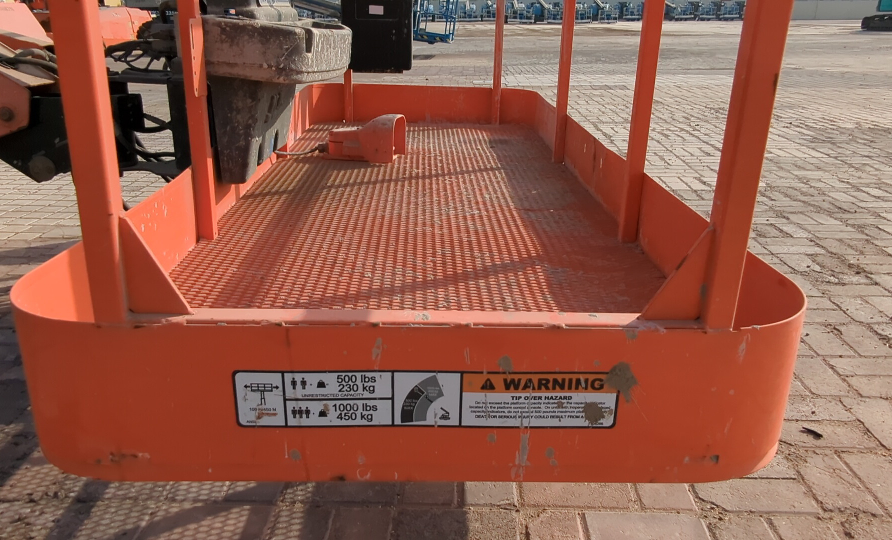BLA-009-JLG-600S-Boom-lifts-inspection-Structure-Steps/ladders-1