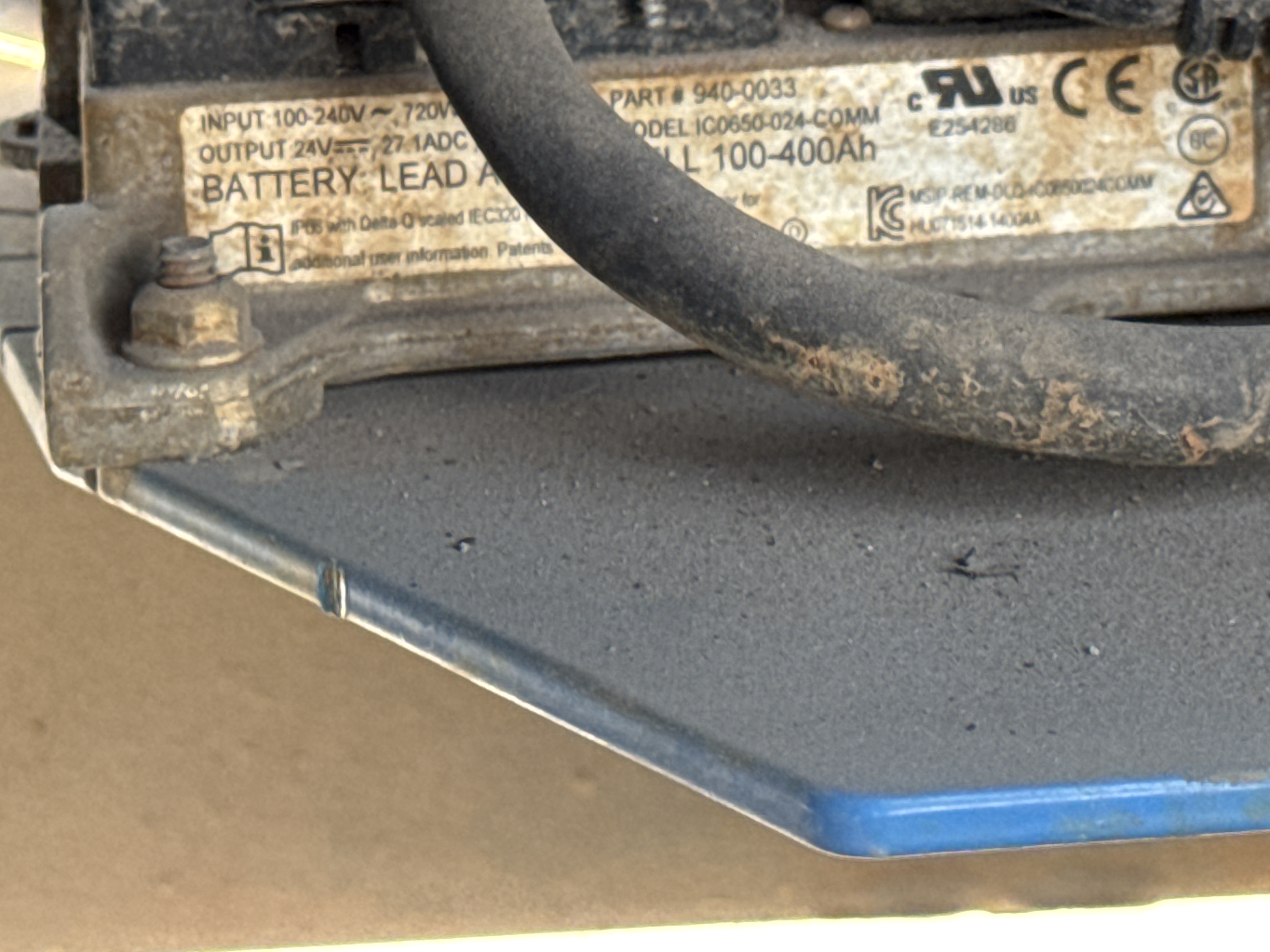 SLA-005-Genie-GS-3232-Scissor-lifts-inspection-Electronics-Battery-and-charging-system-1