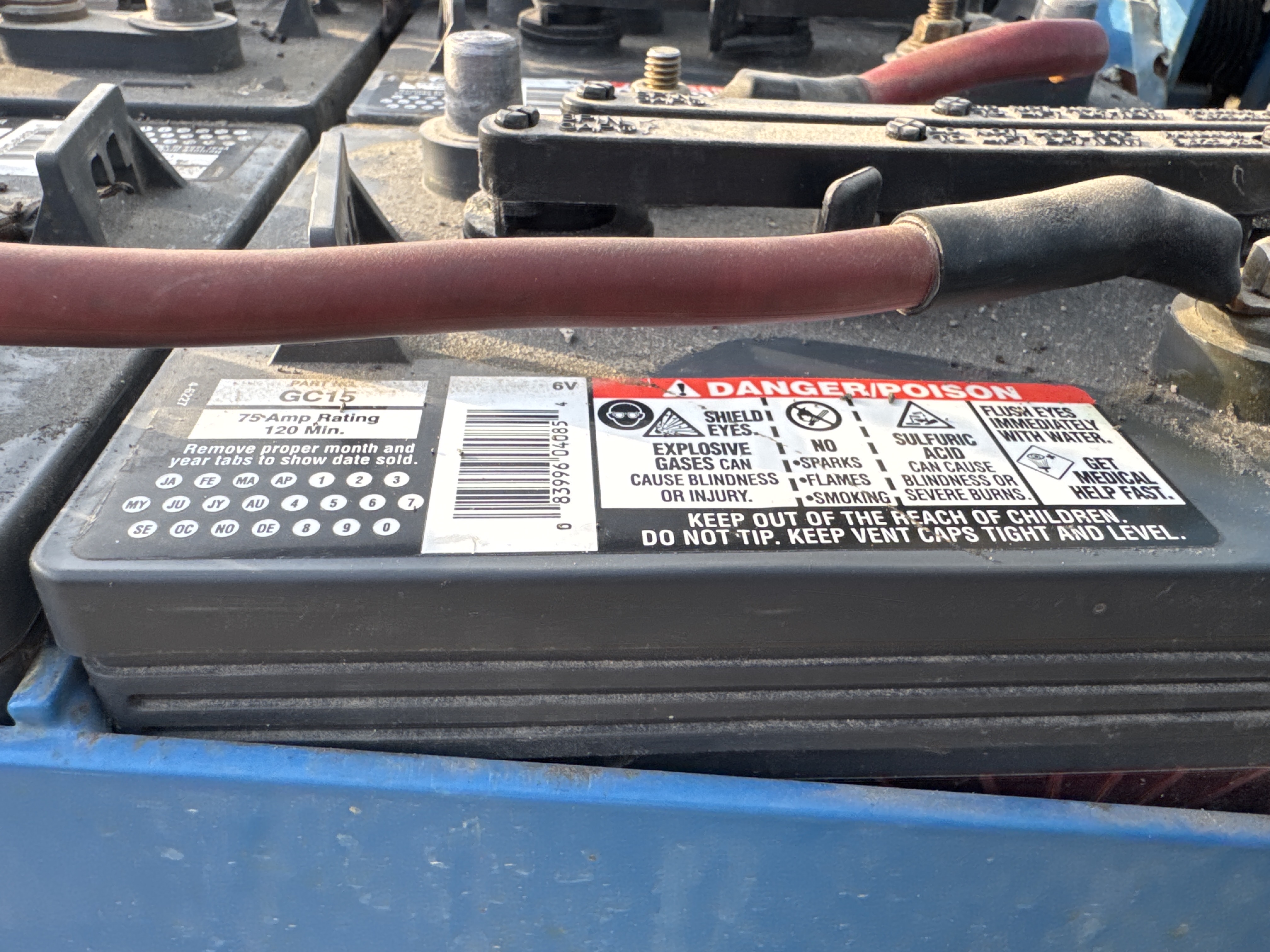SLA-005-Genie-GS-3232-Scissor-lifts-inspection-Electronics-Battery-1