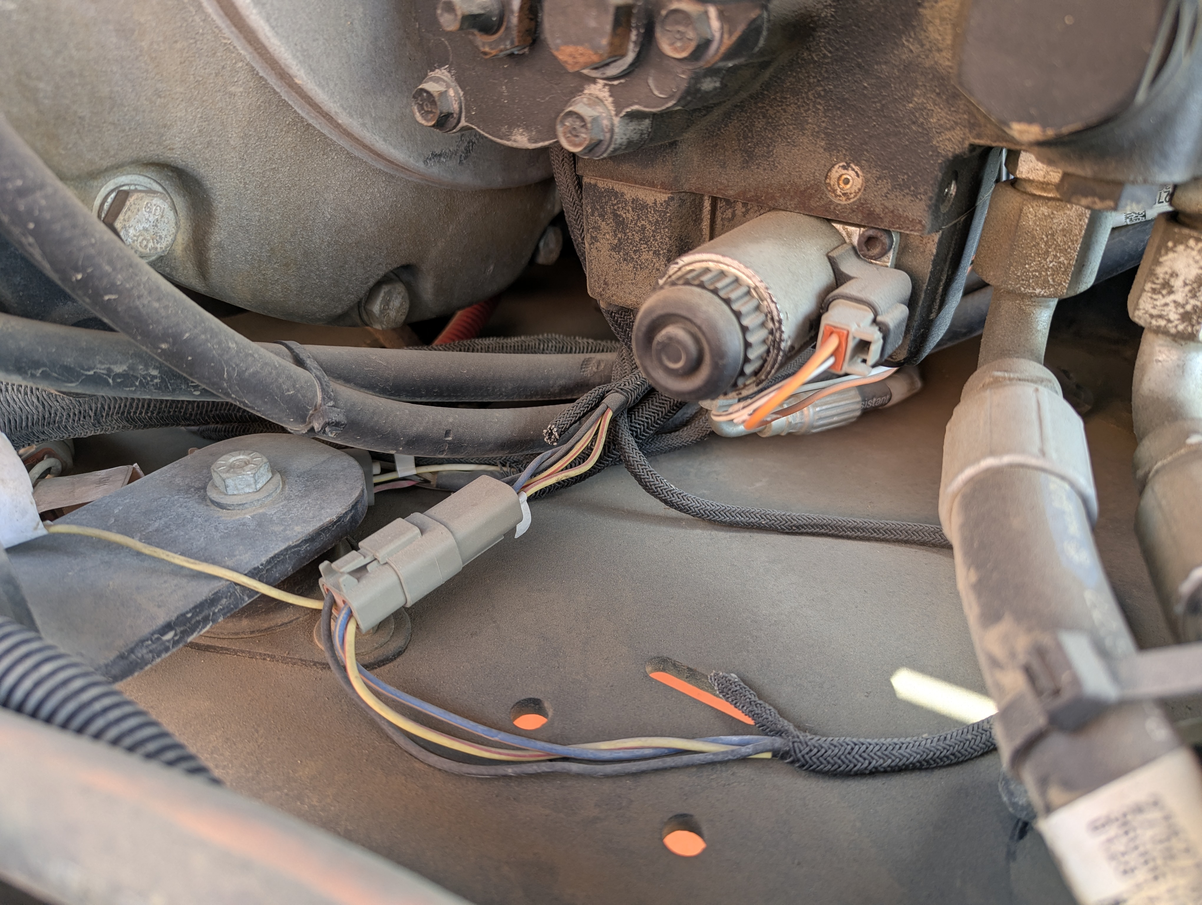 BLA-009-JLG-600S-Boom-lifts-inspection-Hydraulics-Wiring-harness-1