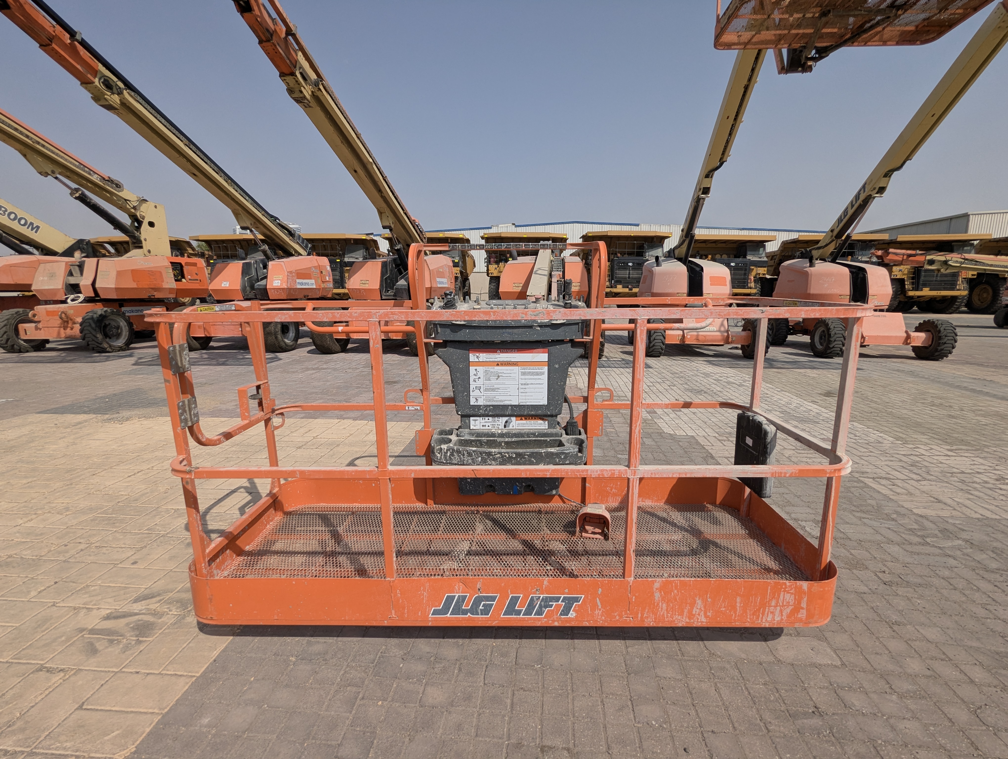 BLA-009-JLG-600S-Boom-lifts-inspection-Safety-Guard-rail-1