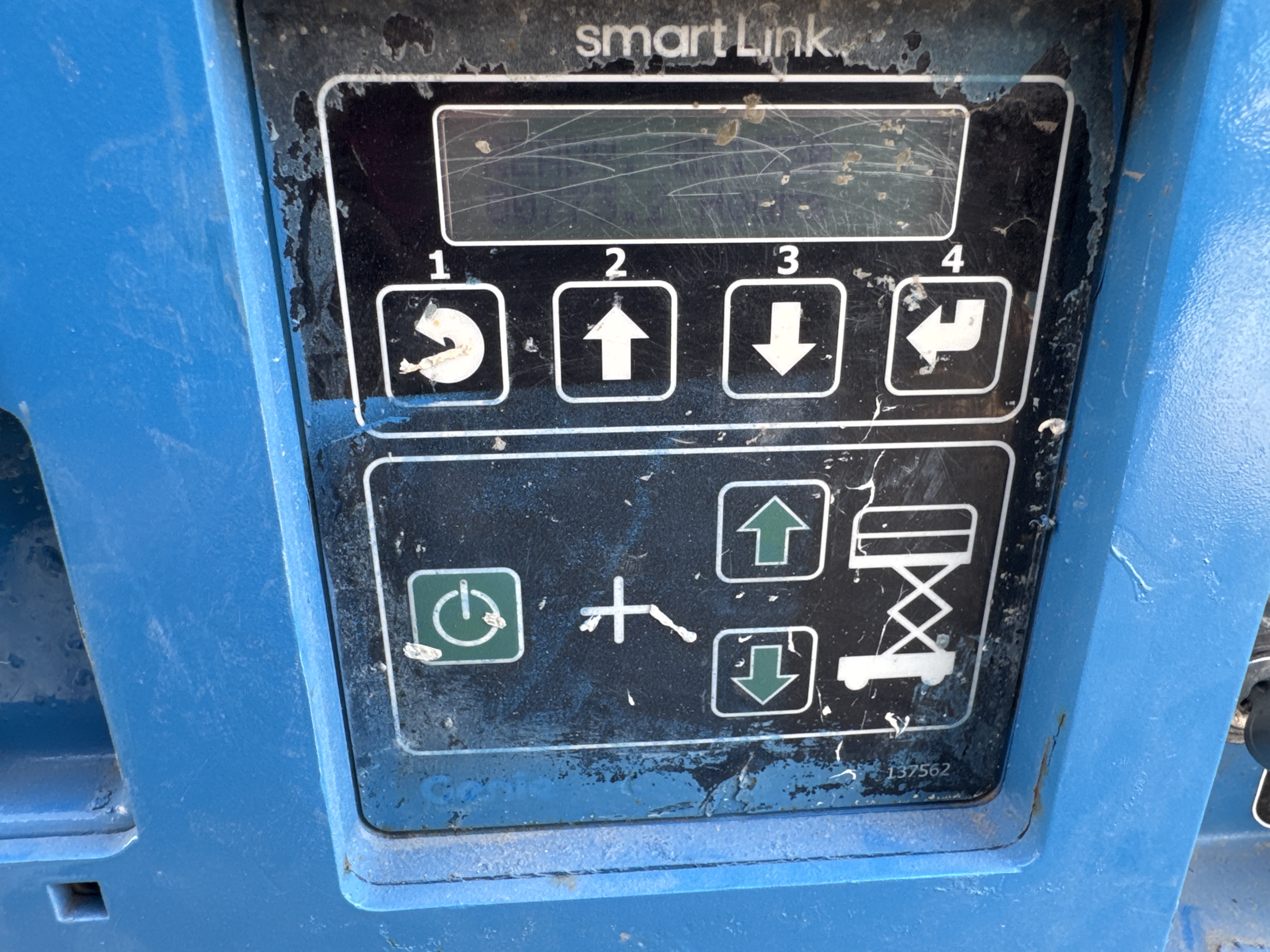 SLA-002-Genie-GS-1930-Scissor-lifts-inspection-Electronics-Electronic-instrument-board-1