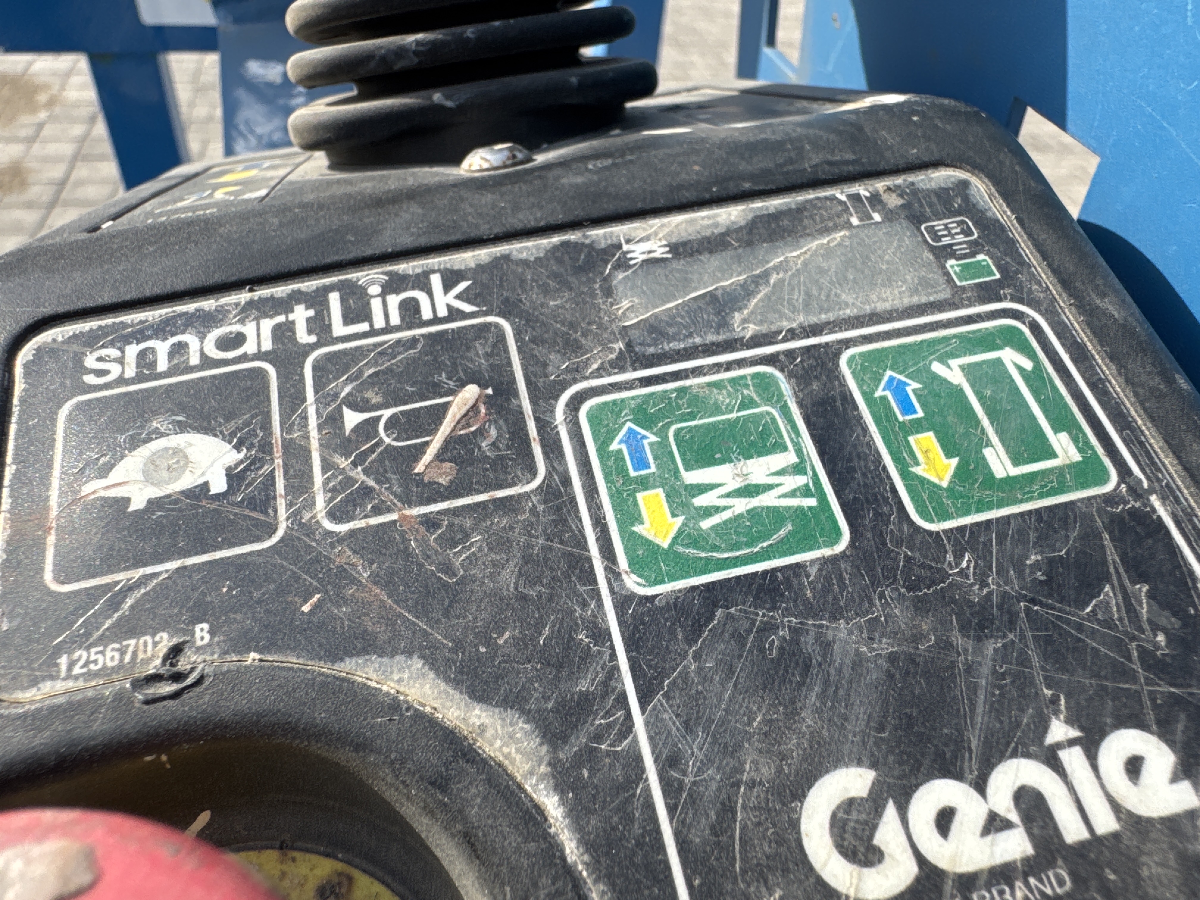 SLA-002-Genie-GS-1930-Scissor-lifts-inspection-Electronics-Electronic-instrument-board-1