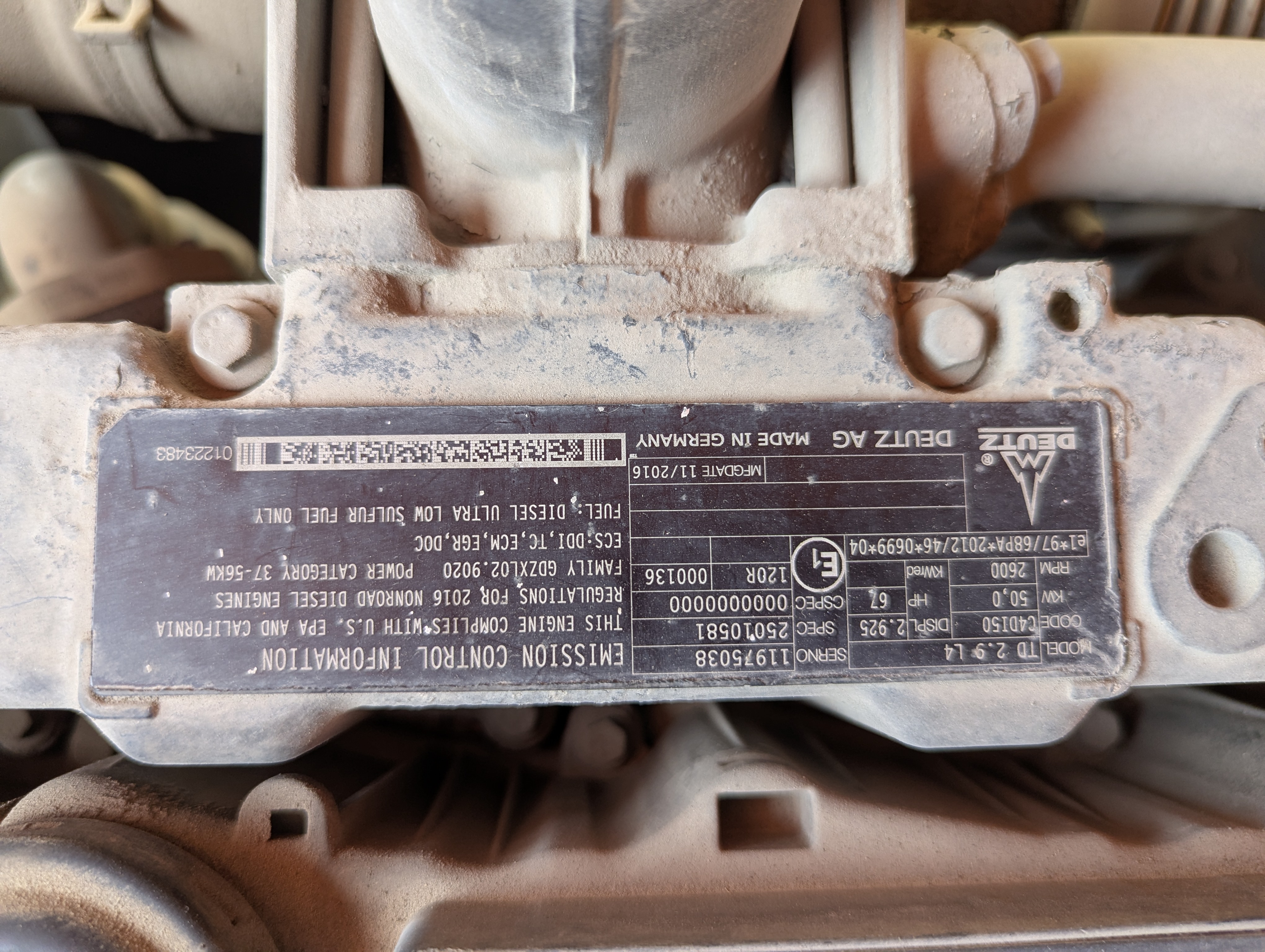 BLA-010-JLG-600S-Boom-lifts-inspection-General-Emissions-label-1