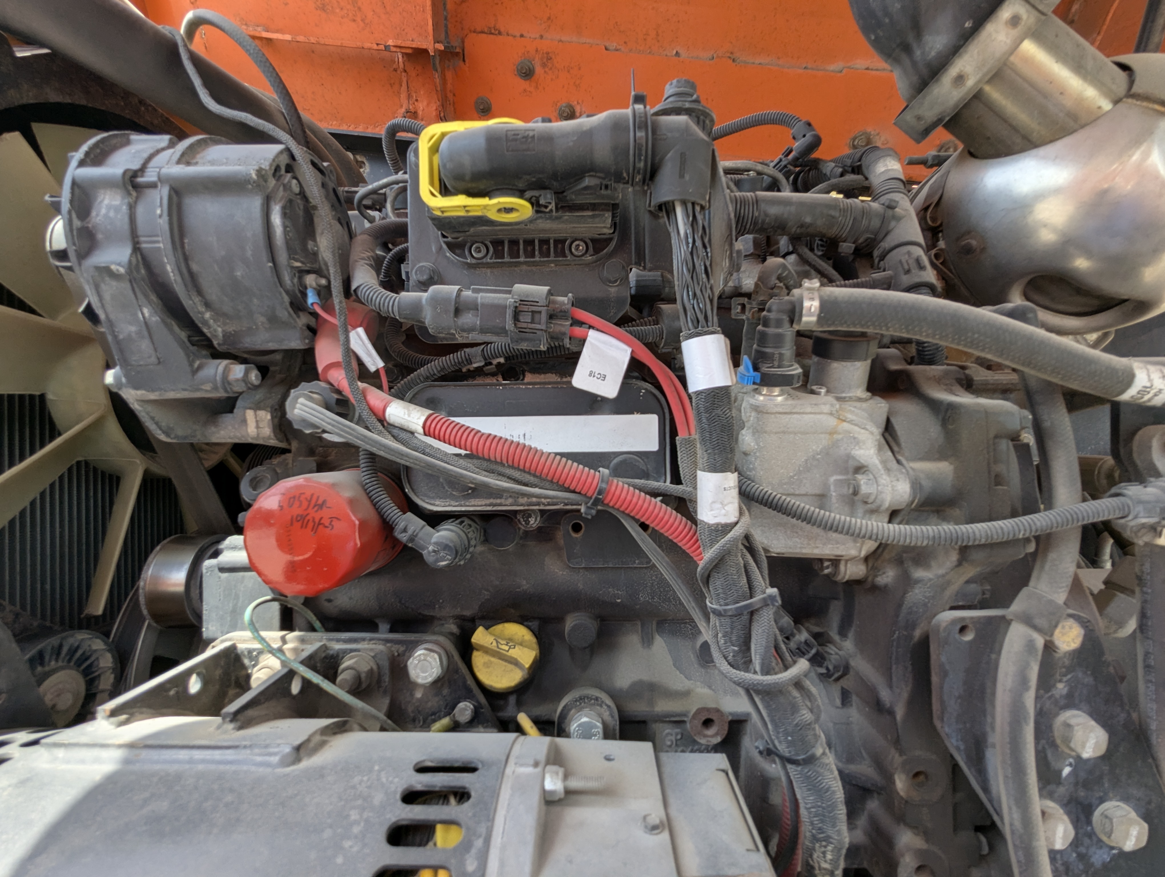 BLA-010-JLG-600S-Boom-lifts-inspection-Electronic-Wires-1